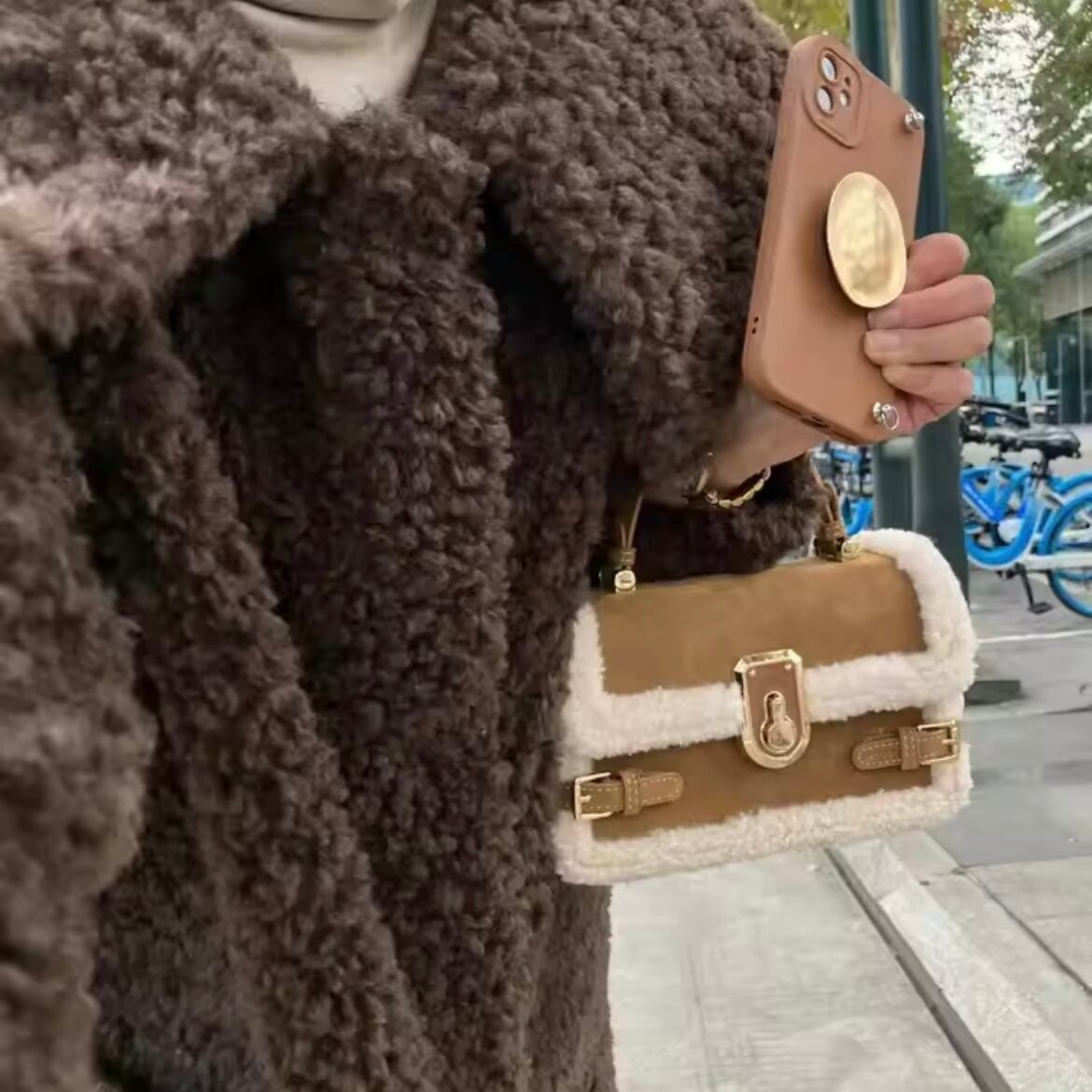 mouton square mini bag