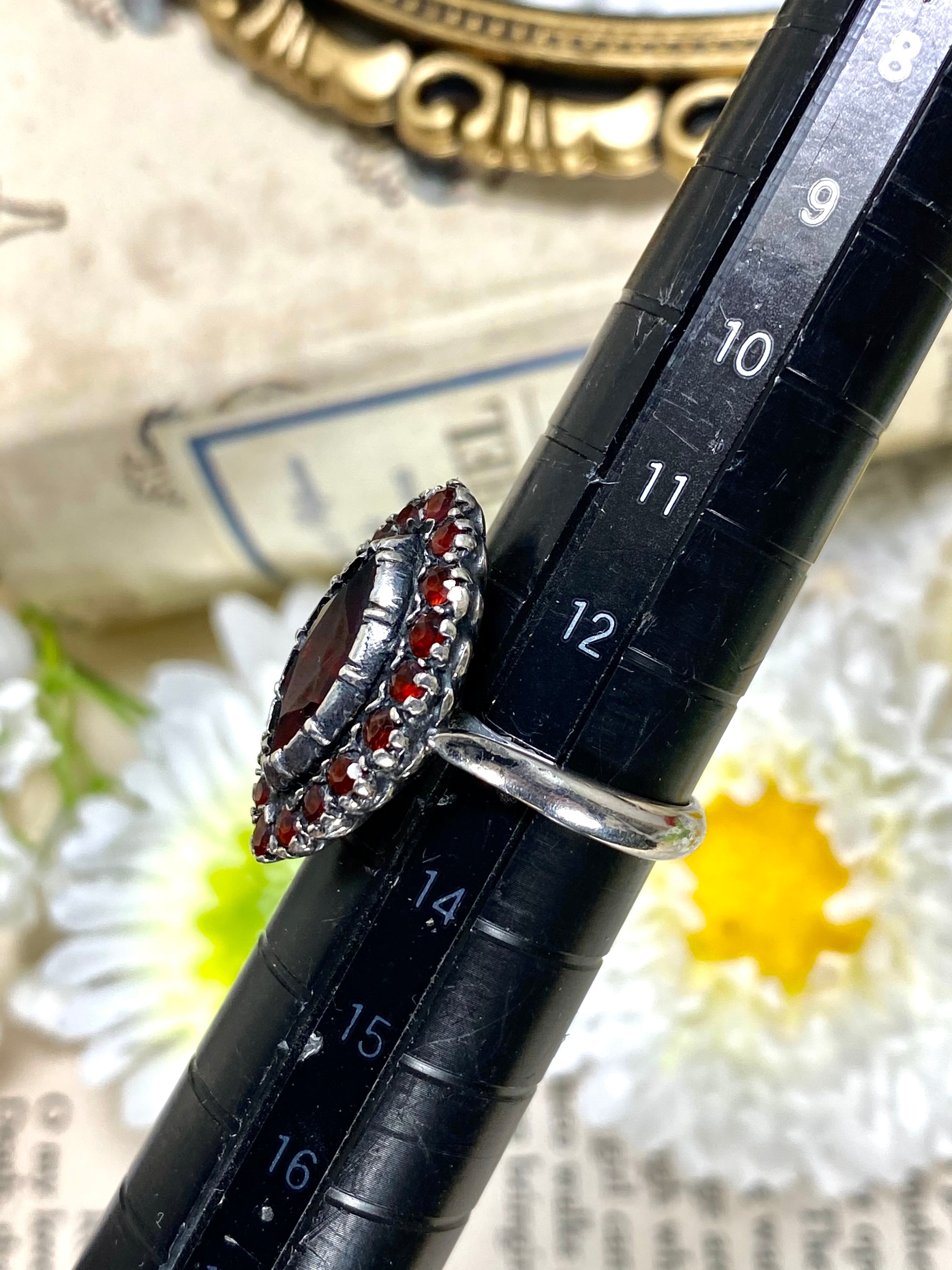 ヴィンテージ925Ⓡ刻印 ボヘミアンガーネットネックレス 年代物レトロ