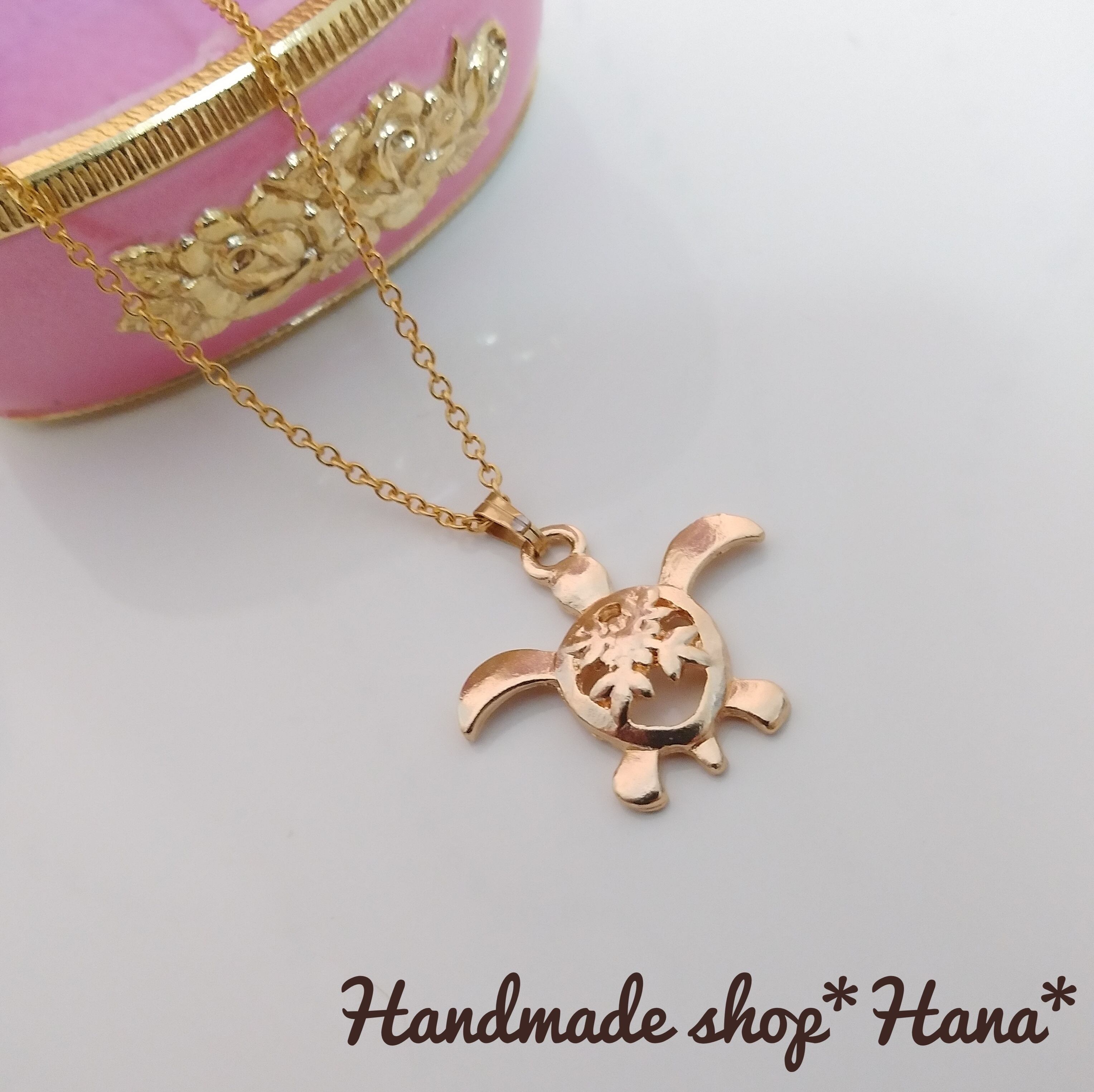 ハワイ風ホヌ(ウミガメ)のネックレス(ゴールド) | Handmaed shop ＊Hana＊