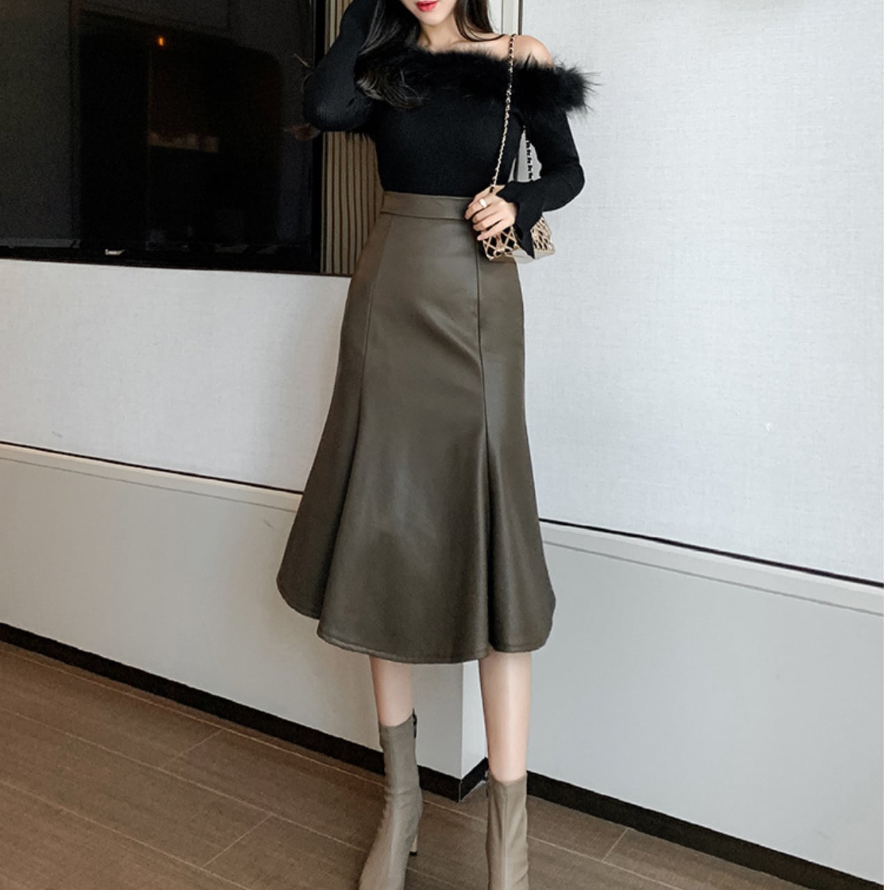 Faux Leather Midi A-Line Skirt L00464