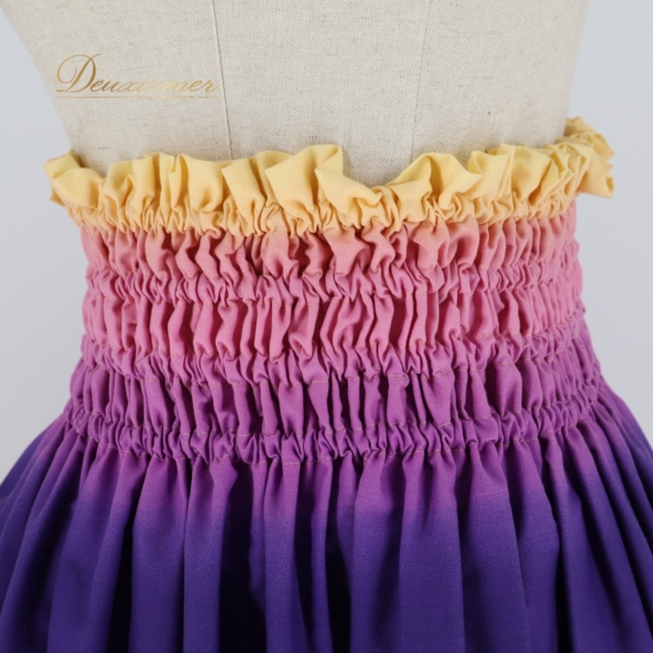 フラダンス 衣装 パウスカート パープル系 セキノレーシングスポーツ 無地 グラデーション 日本製 紫 ピンク 黄 シングル スカート フレア ハワイアン アロハ フラ ダンス レッスン 練習 シンプル 華やか 鮮やか かわいい おしゃれ 上品 ピンク系 イエロー系 グラデーションスカート カジュアル キュート エレガント レディース ダンスウェア