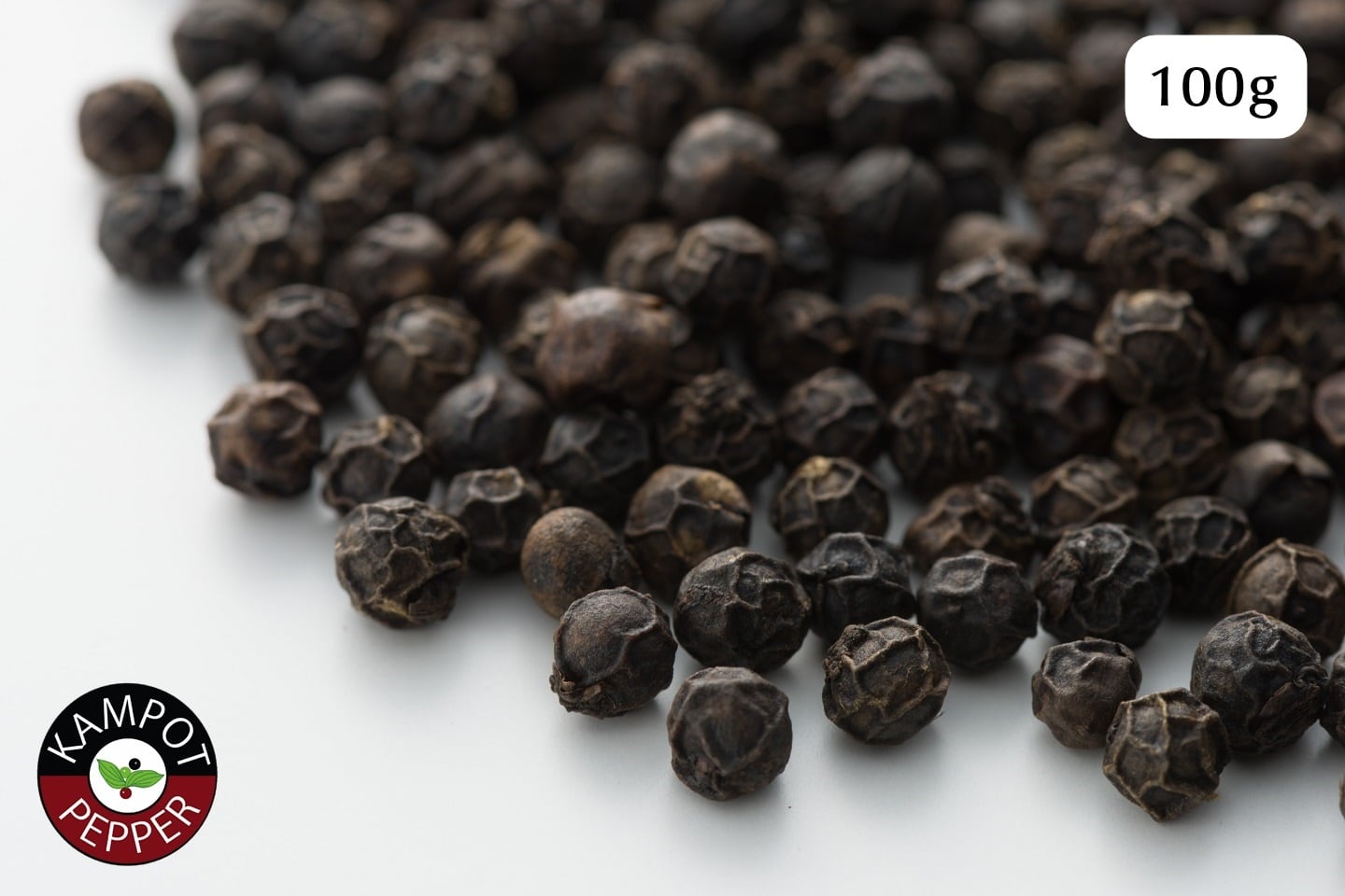 黒コショウ様 黒」胡椒 25グラム瓶 | & CAMBODIA