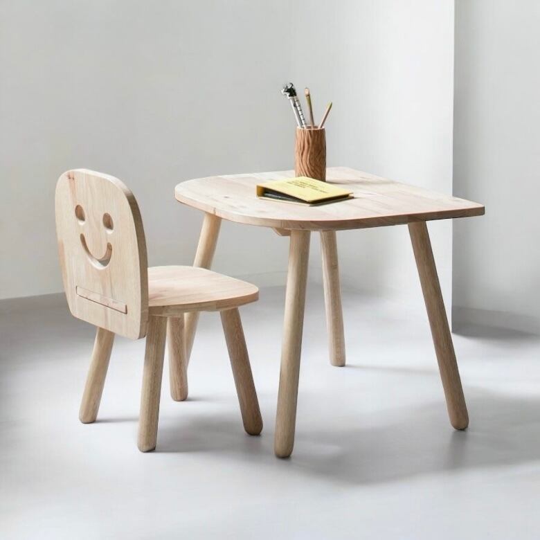 幼児用机+椅子 古道具 幼児用机+椅子 古道具