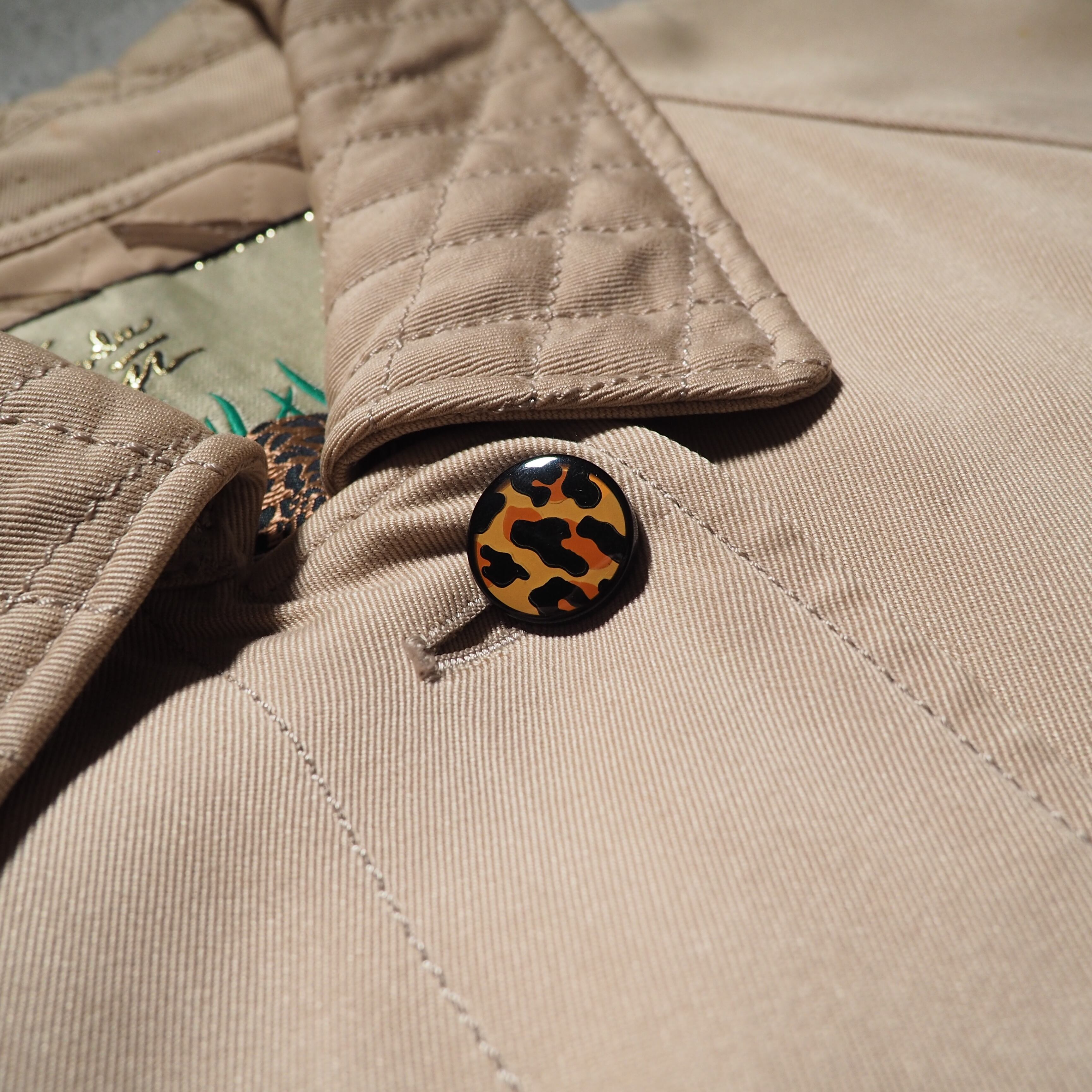 1990s Animal hand painted × Brilliant lining vintage long coat