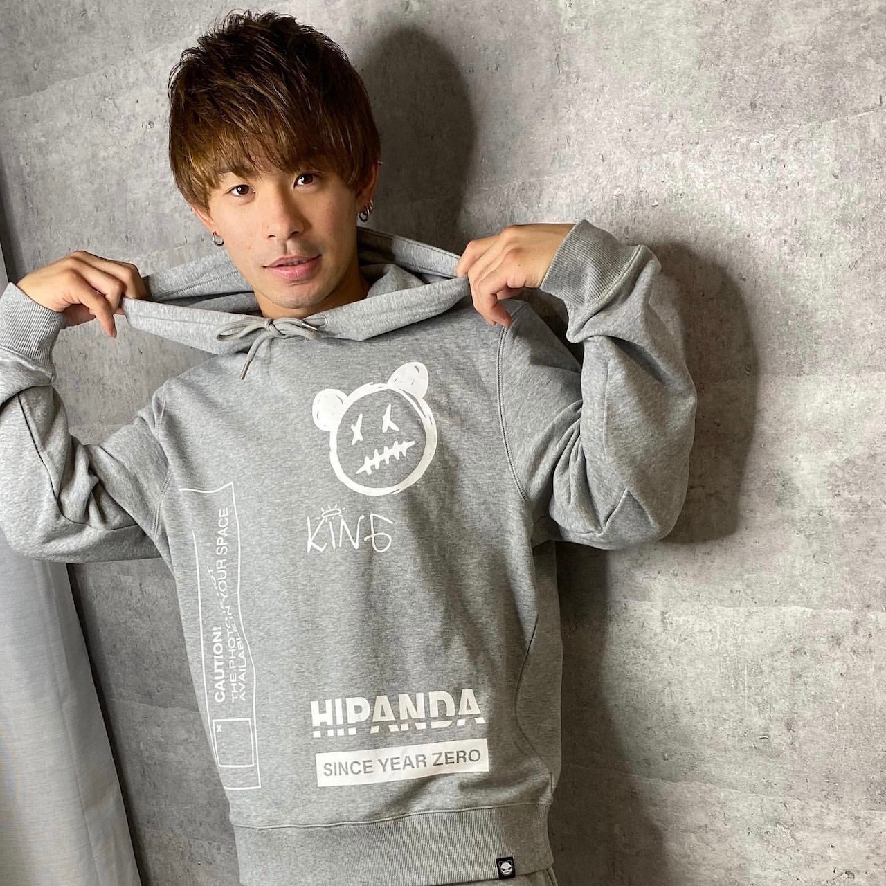 送料無料【HIPANDA ハイパンダ】メンズ フーディー スウェット MEN'S GRAFFITI PRINT HOODIE SWEAT SHIRT / GRAY