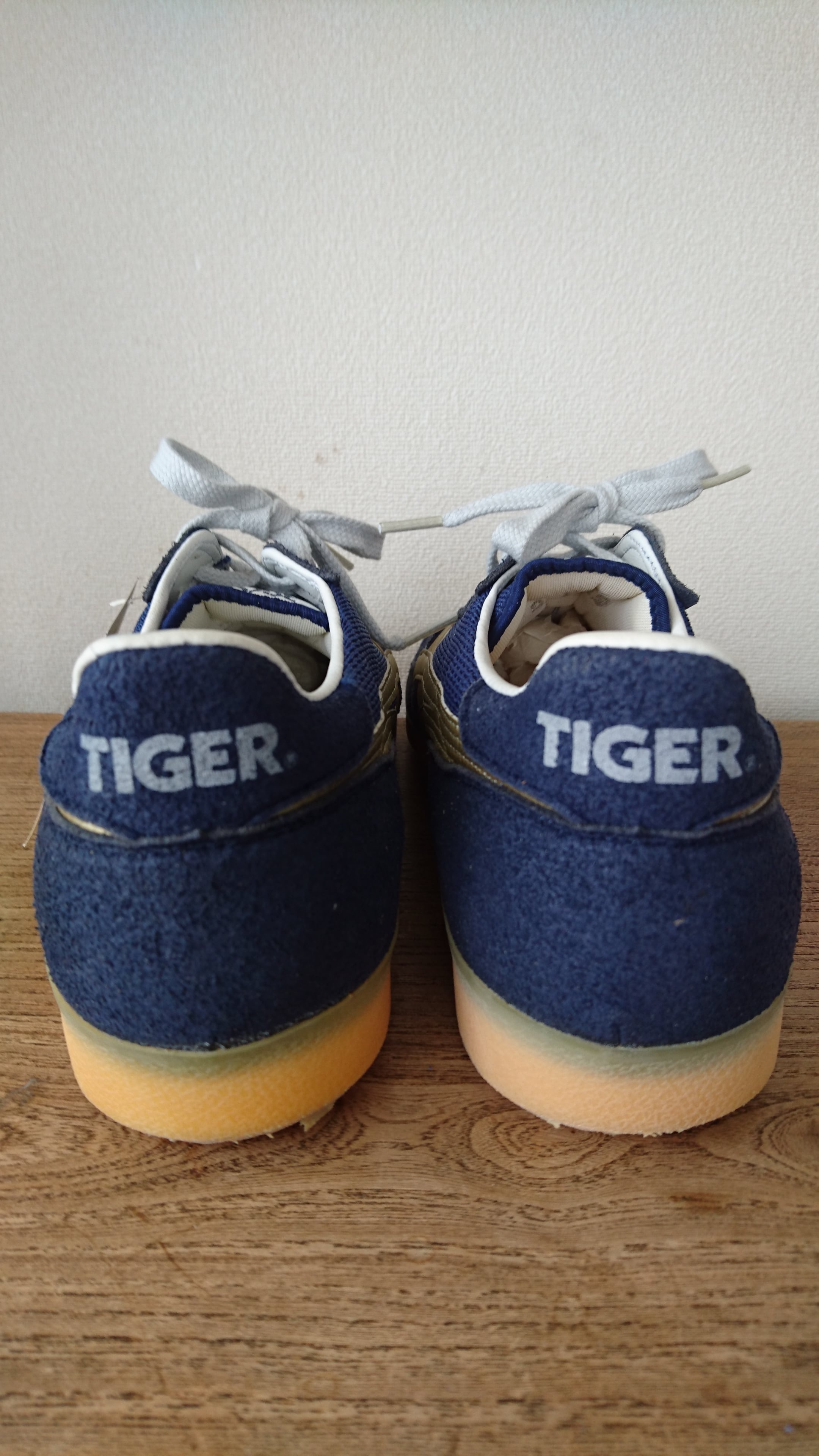 asics TIGER ビッカー MS 26.5cm TGV 301 | ヨコイ靴店
