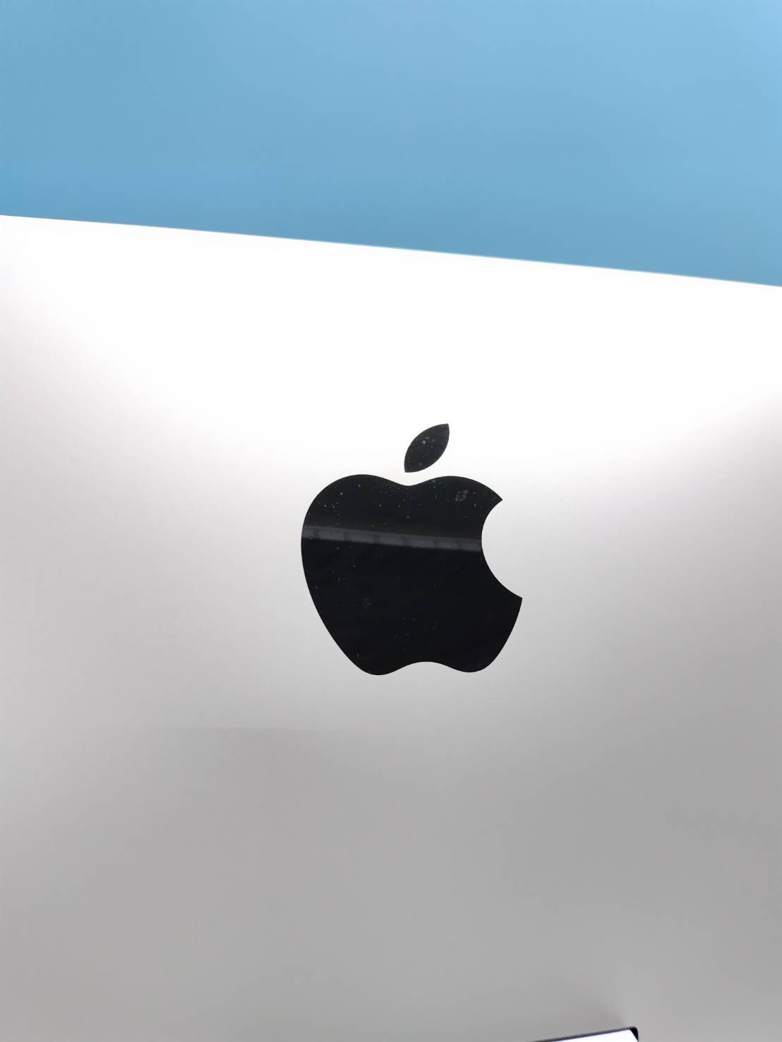 iMac（Retina 5K,27インチ,2020）512GB/8GB〈MXWU2J/A〉 | 中古