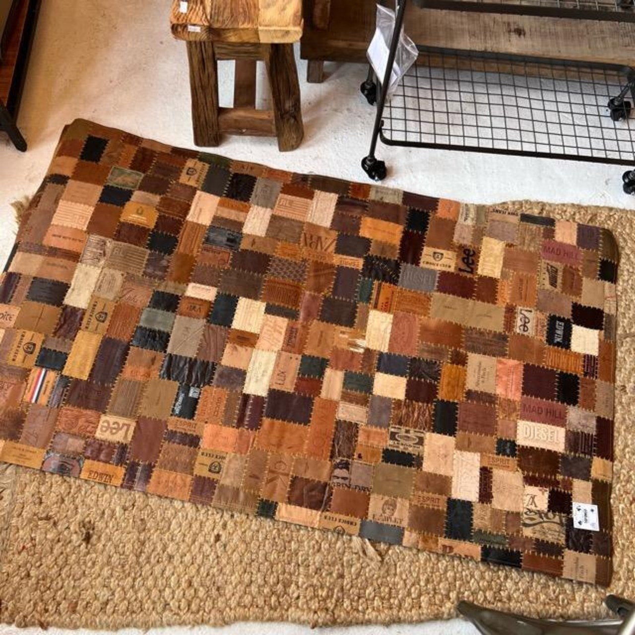 TOPANGA Homefurnishing　デニムレザーパッチフロアラグマット　80×140cm　ブラウンカラー　フロアマット　レザーラグ　二人掛けソファ　一畳分