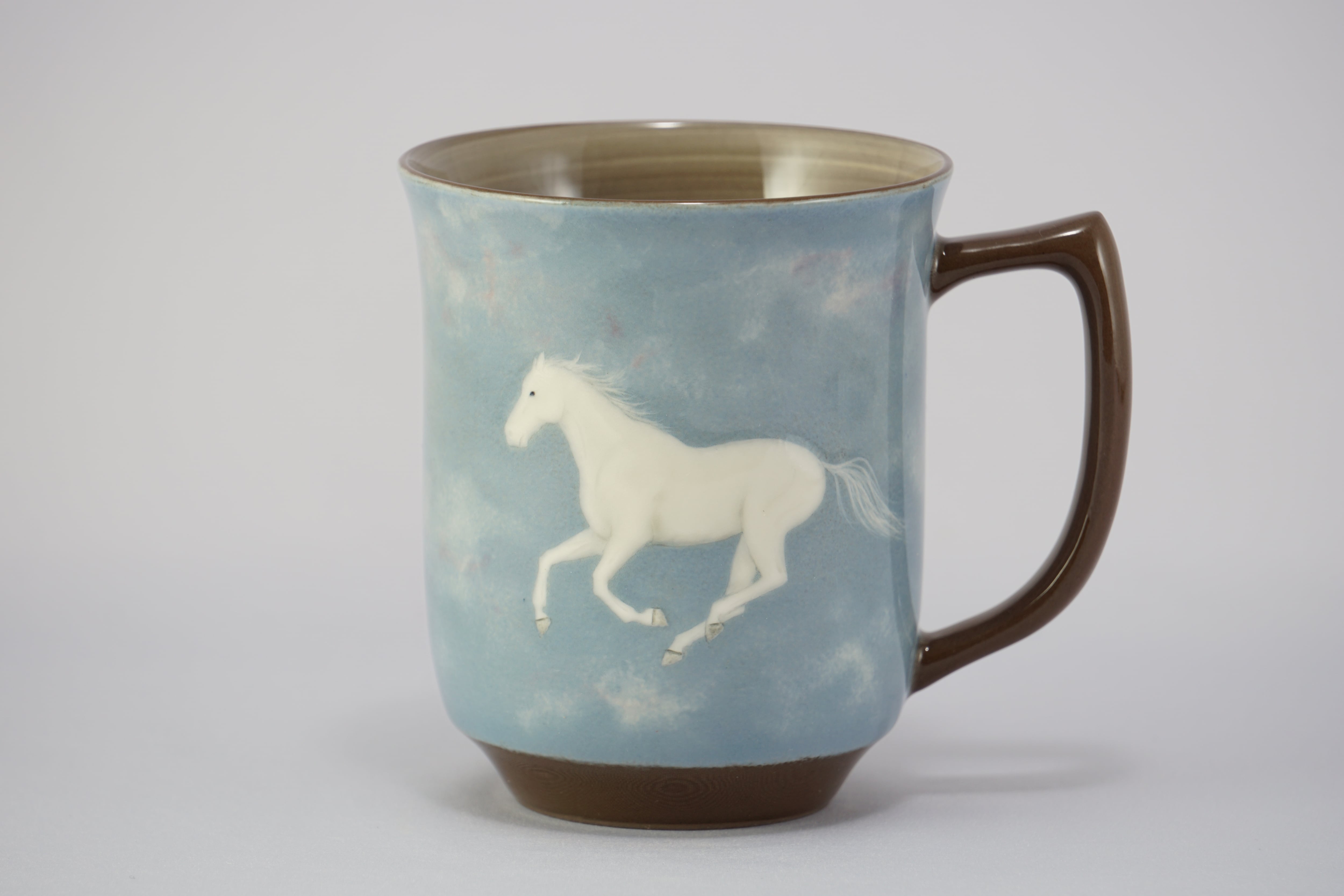 マグカップ 白馬「天駆ける」 | 陶房亀岡