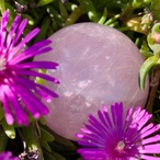 虹入り◎ローズクォーツ スフィア  70mm