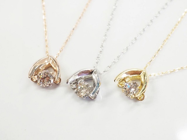 ≪抗ウイルス・抗菌仕様≫PT/K18YG/PG 0.1ct ダンシングダイヤ ペンダントネックレス