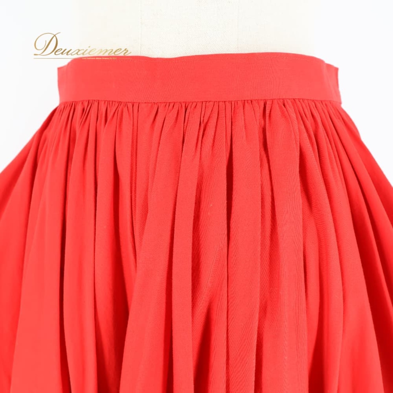 フォークダンス 衣装 スカート レッド系 チロリアン チロリアン カントリー リボン 赤 白 青 水色 黄 緑 ボリューム ダンス衣装 鮮やか イベント 練習 レッスン おしゃれ ホワイト系 ピンク系 ブルー系 グリーン系 イエロー系