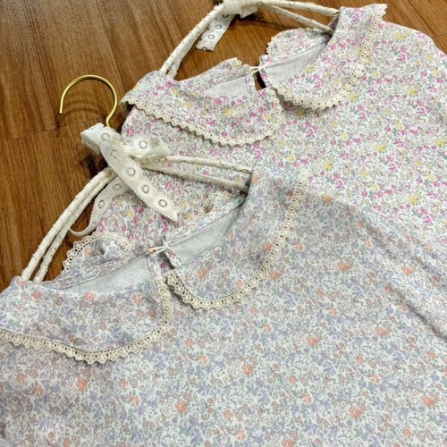 丸襟の小花柄ギャザーワンピ ・12563