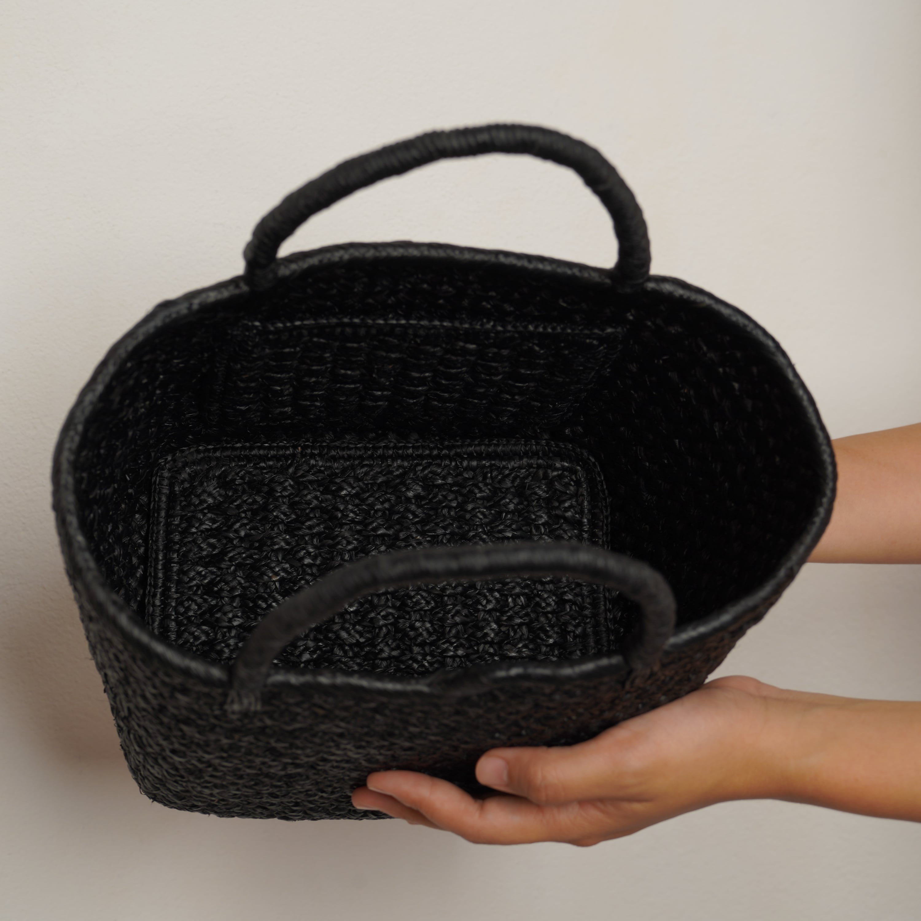 Marche bag (S) - Black | AMPIANA