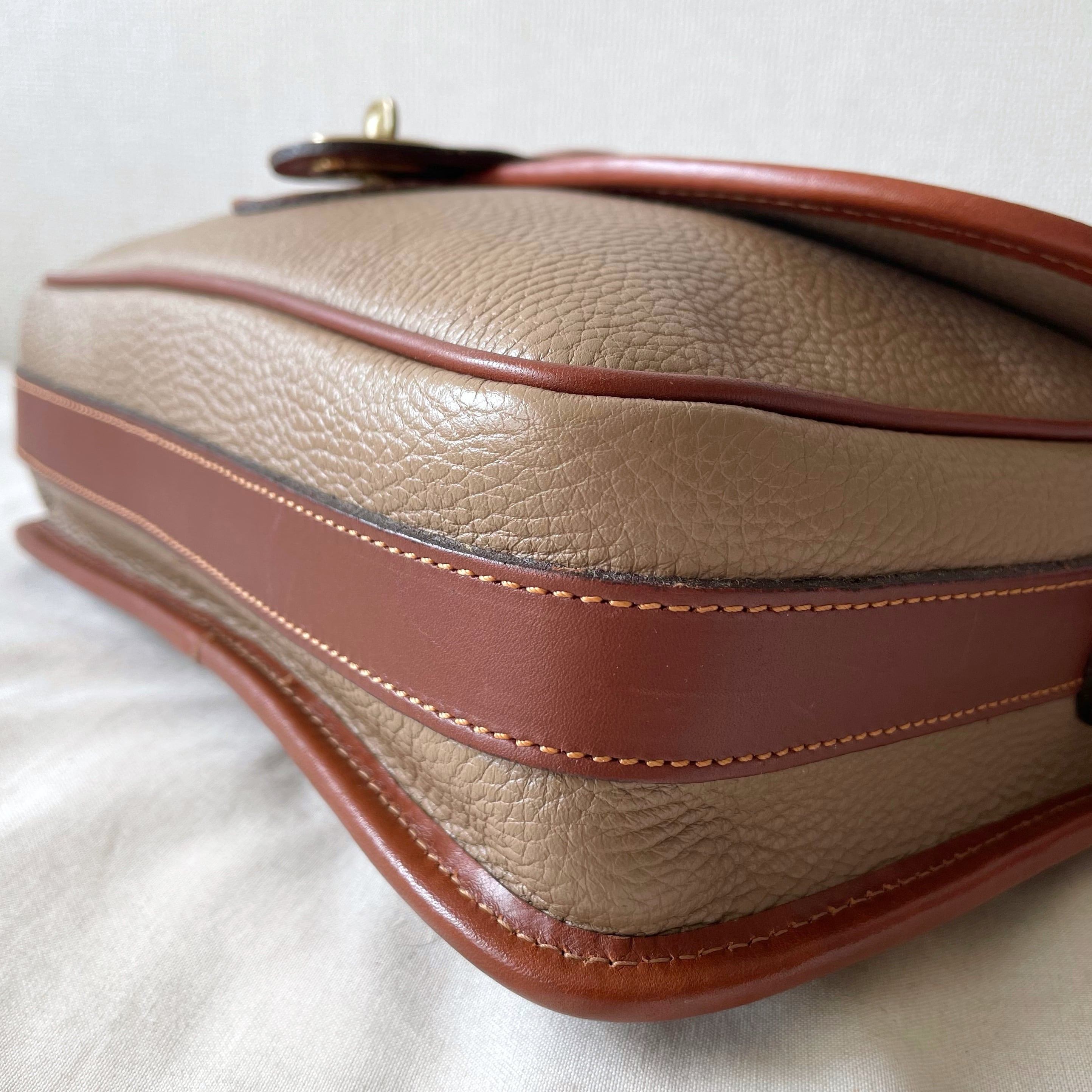 RARE COLOR VINTAGE COACH (OLD COACH オールドコーチ) THE SHERIDAN