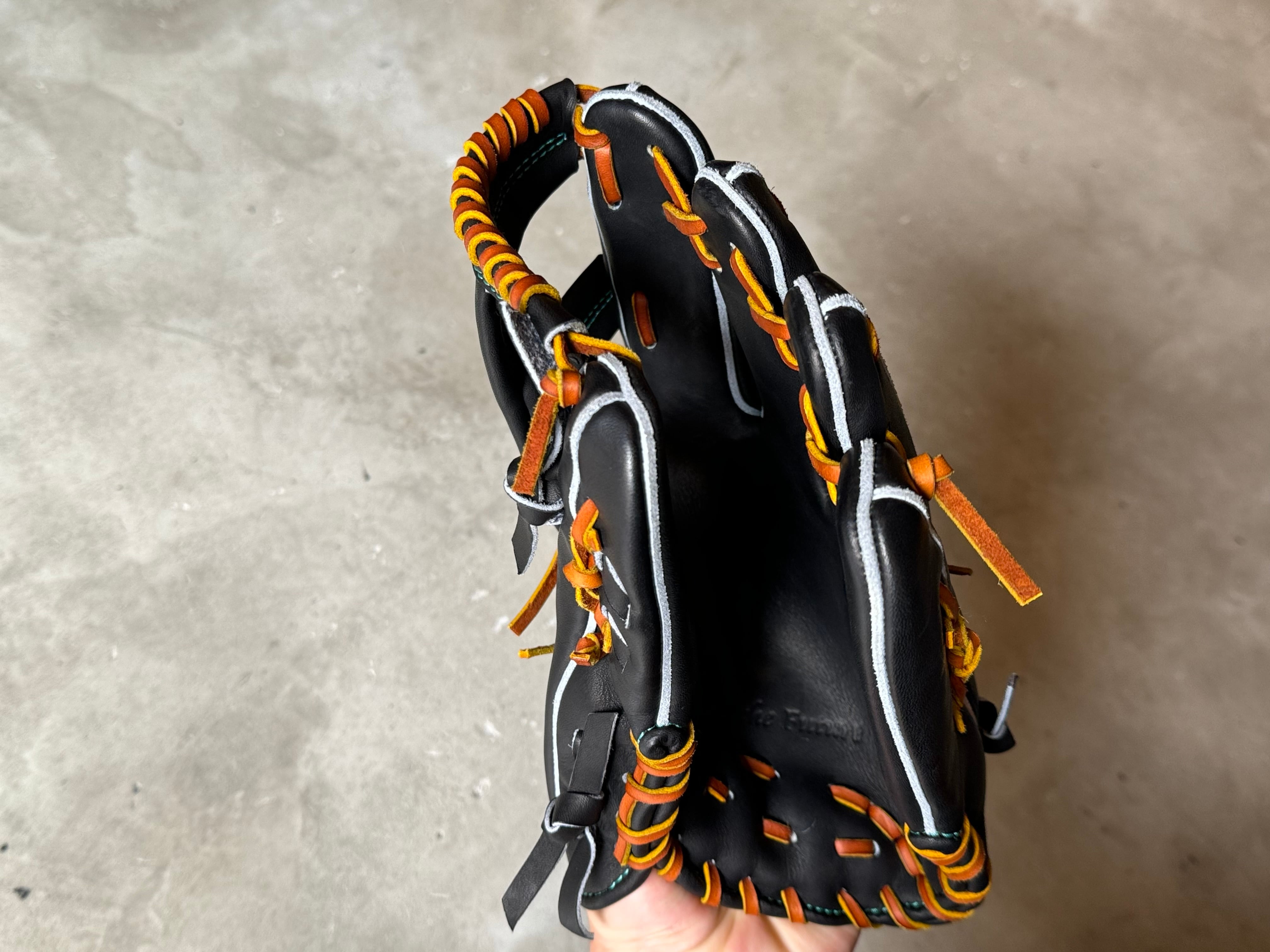 型付け済【FIVE】硬式用グラブ 内野手用F501 ブラック | 野球