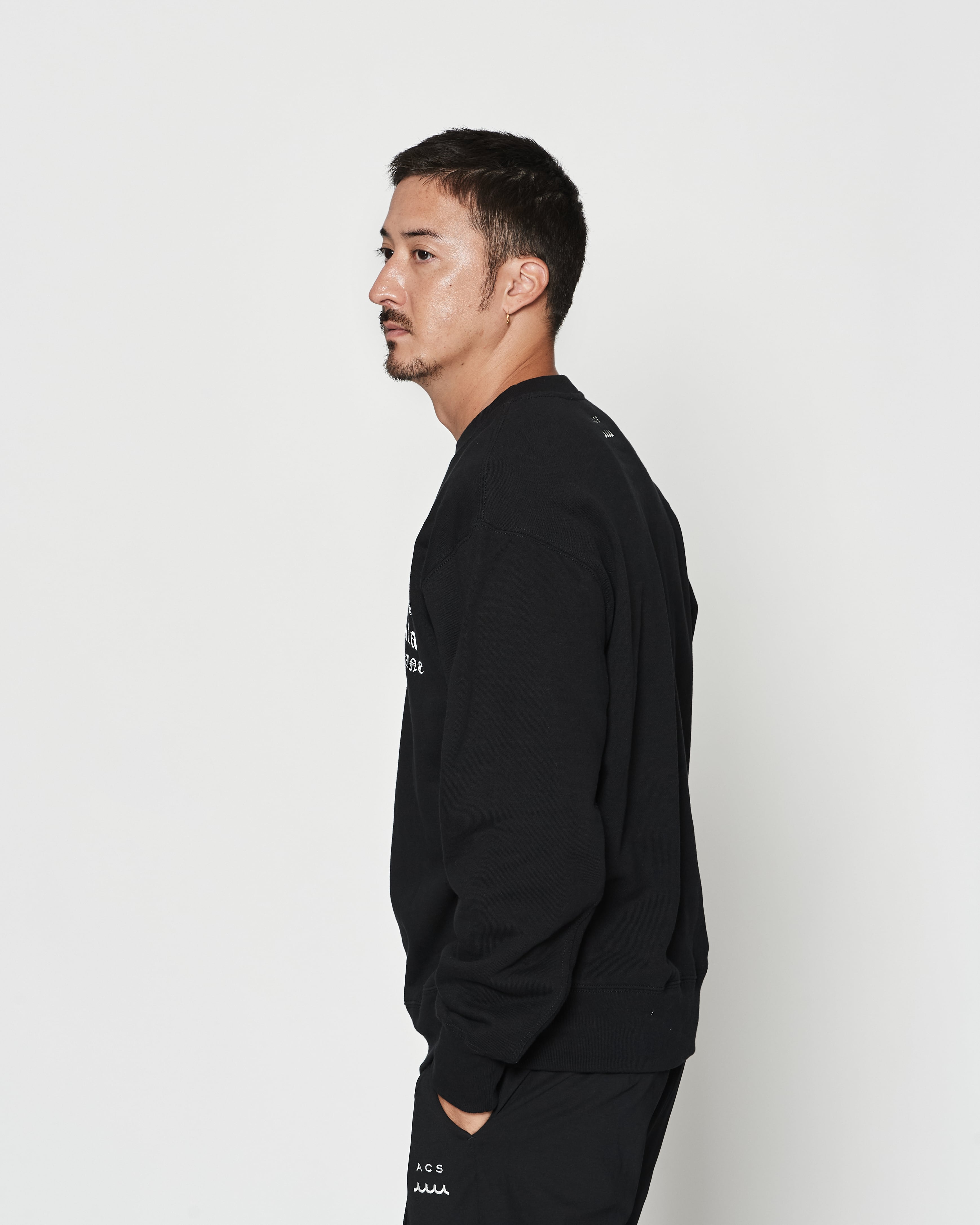 muta MARINE × ACANTHUS オールドロゴ クルーネックスウェット