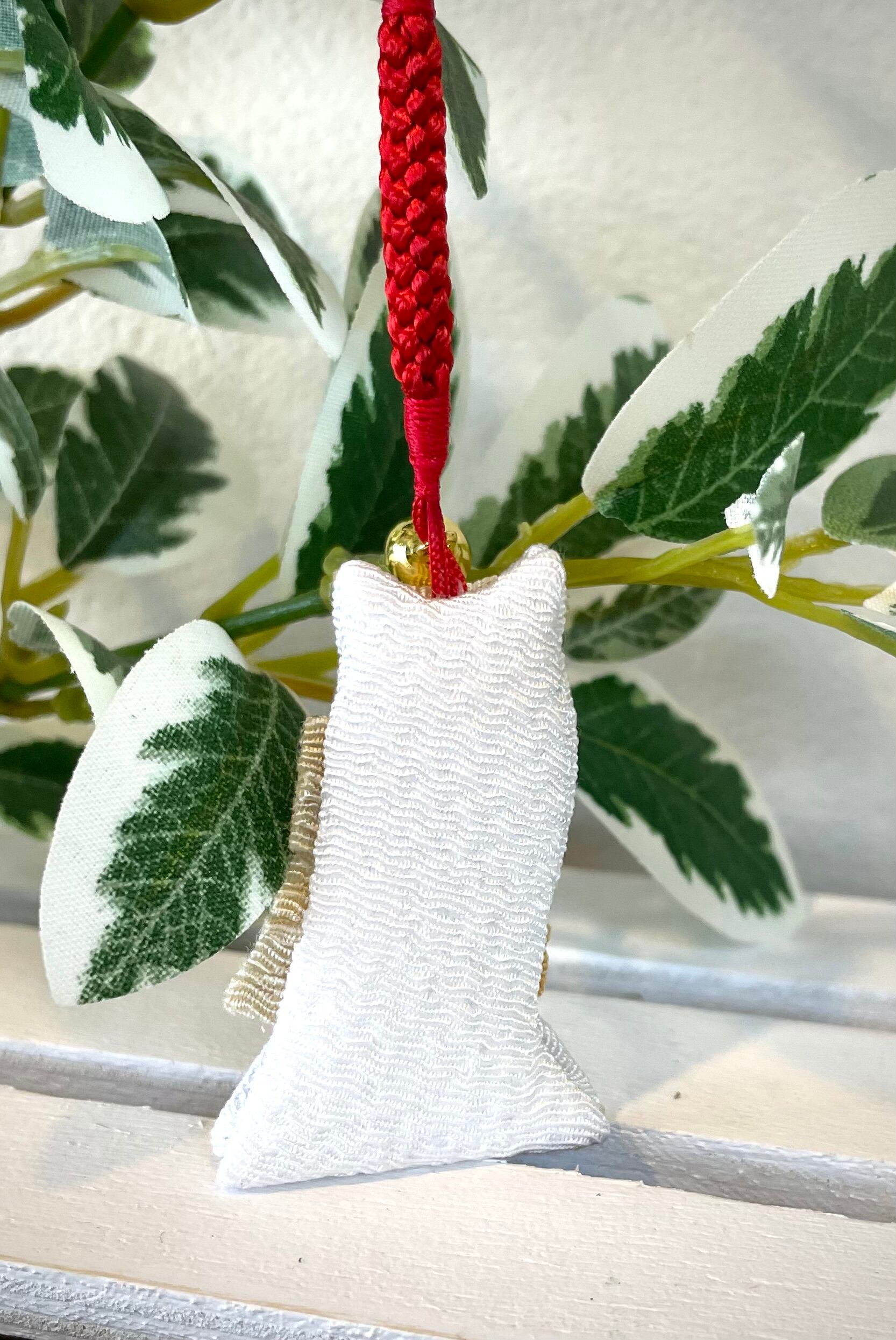 ちりめん馬（白馬）根付ストラップ