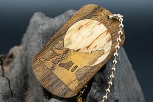 【シャビ―なトーンウッド】 オバンコール ドッグタグ 象嵌 月と狼