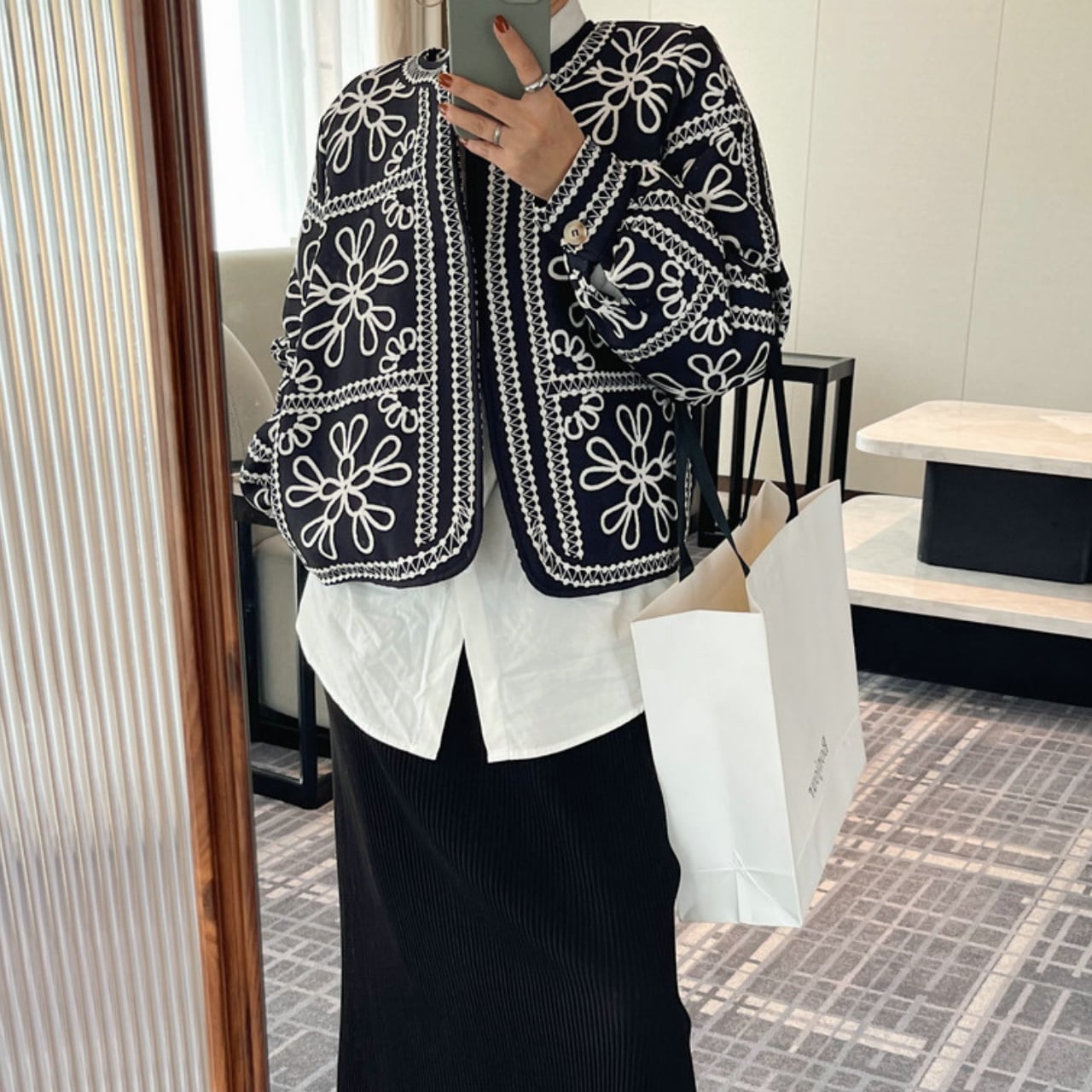 No-collar short design jacket L00622