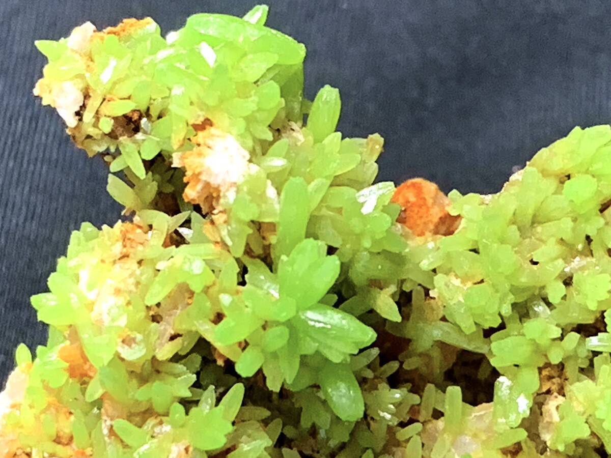 超高品質】広西省桂林恭城産緑鉛鉱・9・29g(中国産鉱物標本 超高品質】広西省桂林恭城産緑鉛鉱・9・29g(中国産鉱物標本