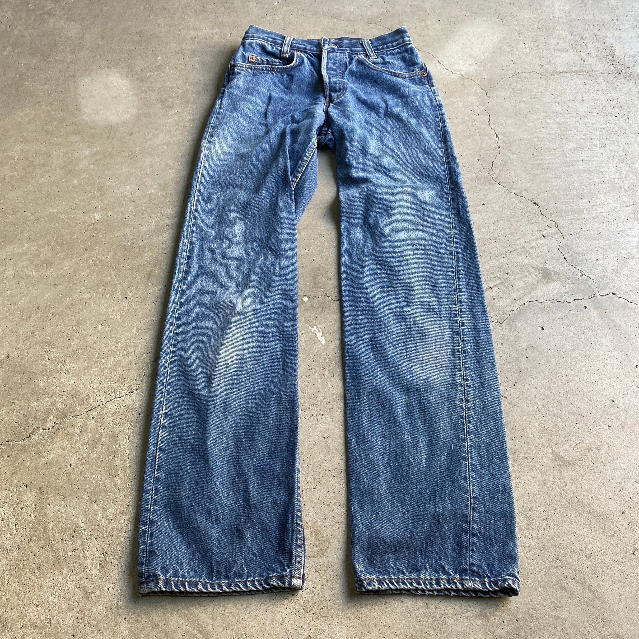 80年代 USA製 Levi's リーバイス 701 ストレート ハイウエスト デニムパンツ レディースW28 古着 ヴィンテージ ビンテージ 80S  黒カン【デニムパンツ】【HA10】【cs2212-10a】 | cave 古着屋【公式】古着通販サイト powered by BASE