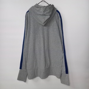 ナイキ　ジップアップ　ライトパーカー　フーディー　ライン　スウォッシュ　刺繍ロゴ