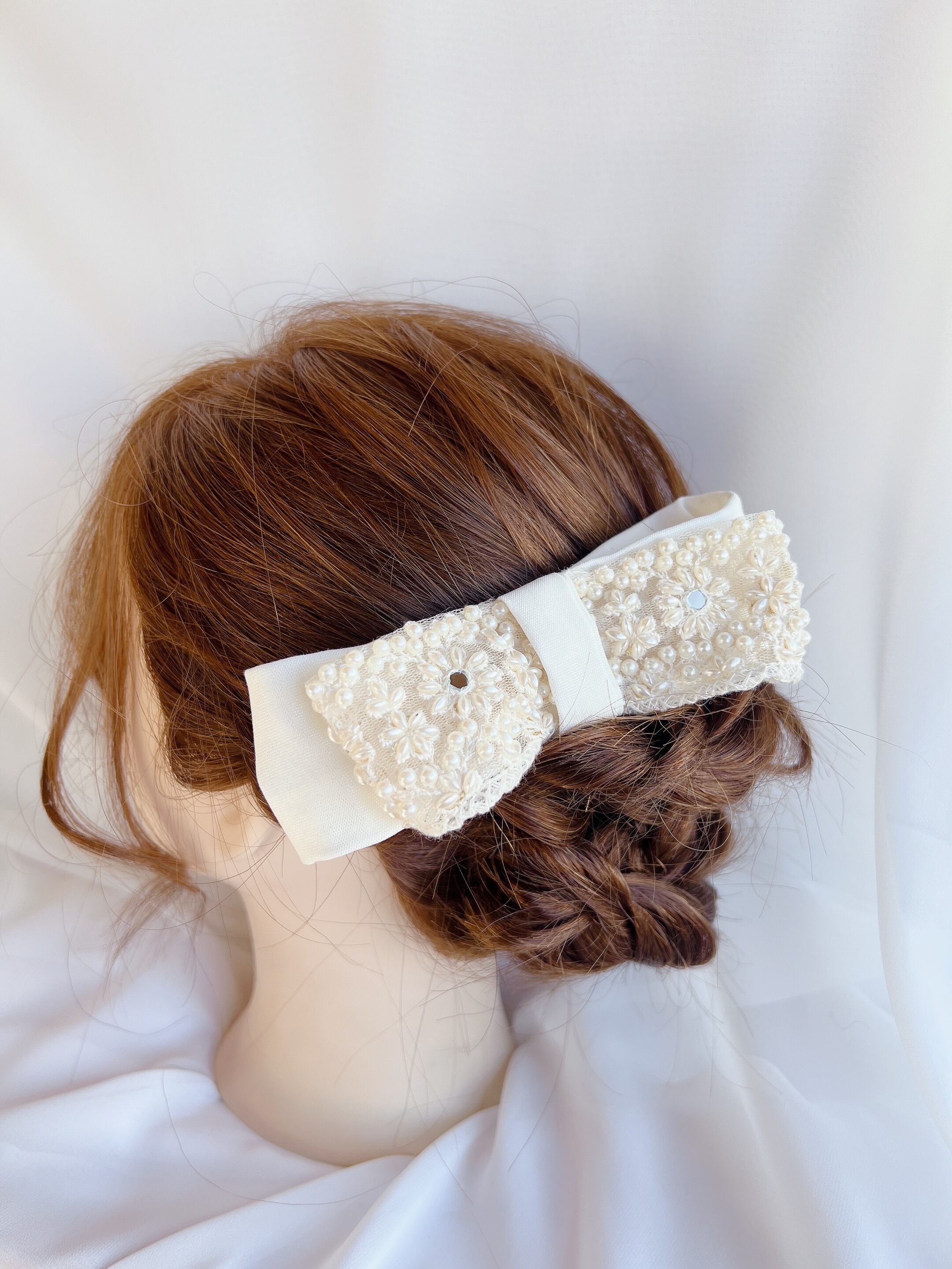 インド刺繍のパールボンネ