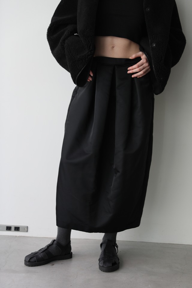 cocoon satin memory skirt (black)