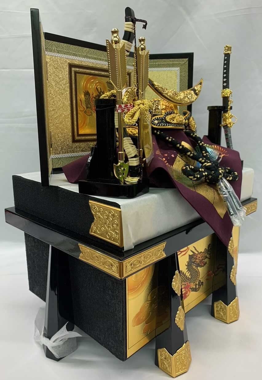 五月人形 兜 7号 伊達政宗公兜セット 装飾金具付収納台付 金屏風 弓