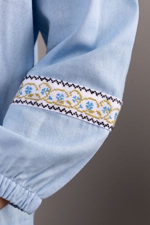 ウクライナ刺繍ヴィシヴァンカ　手刺繍　レディース・フリーサイズ