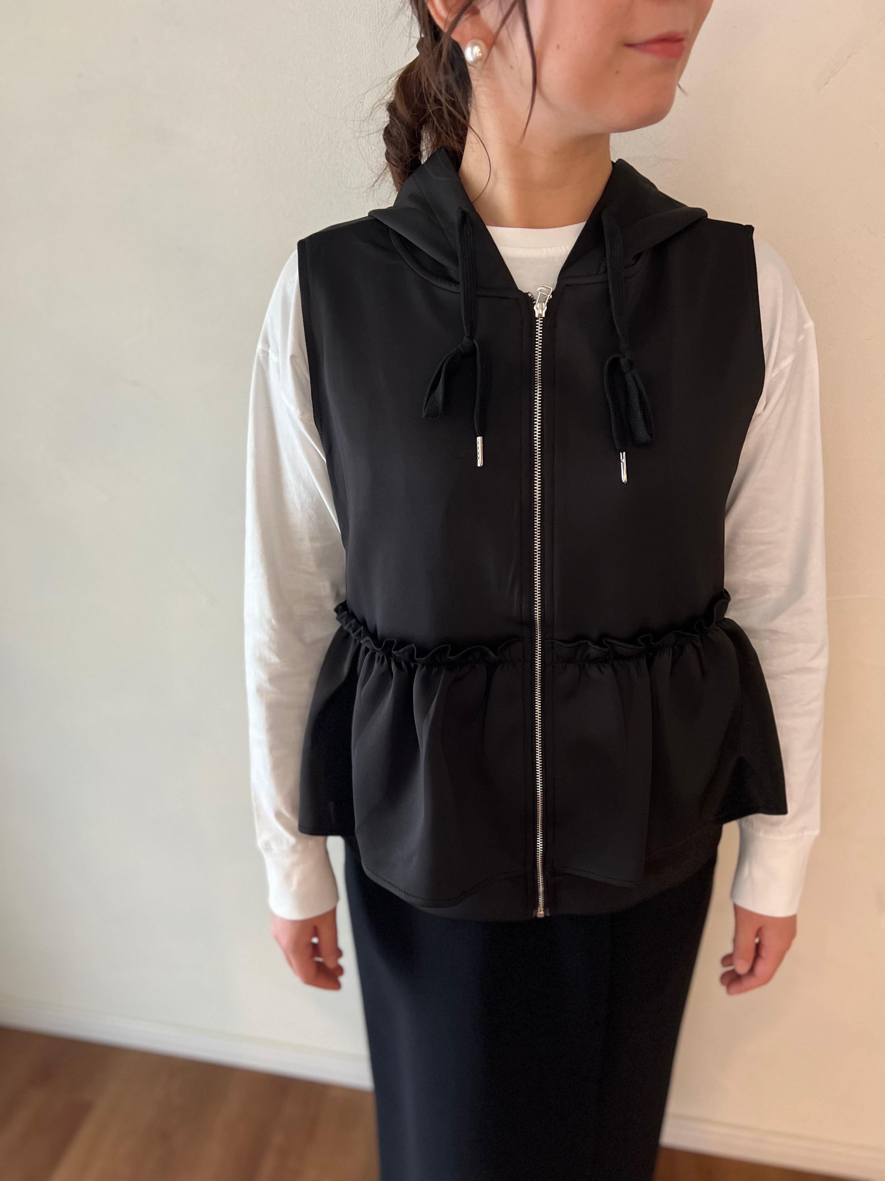 【SELECT】フリル付きジップアップフードベスト