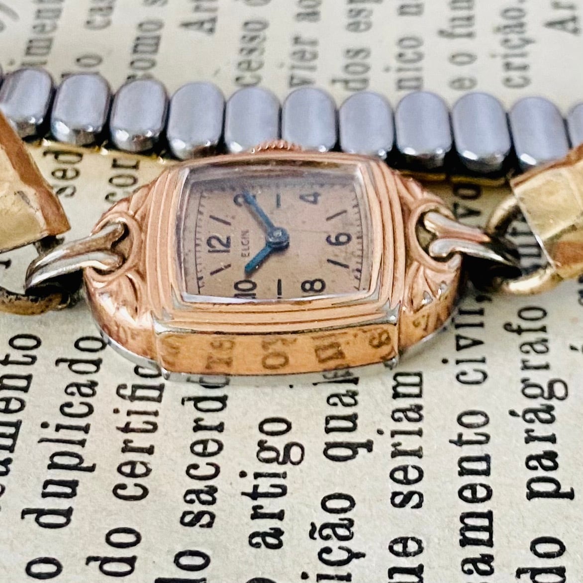 レオウォッチ【高級時計エルジン】Elgin 15石 1940年代 手巻き 腕時計 ビンテージ