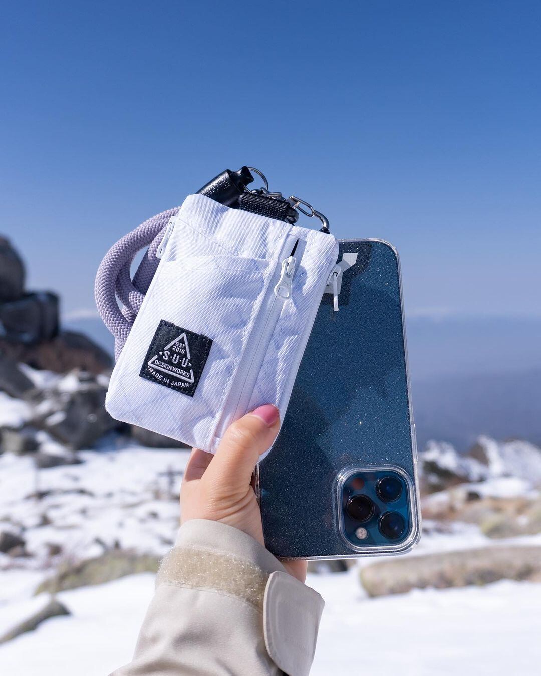 multi pouch (WHITE × ICE BLUE） | sudsns