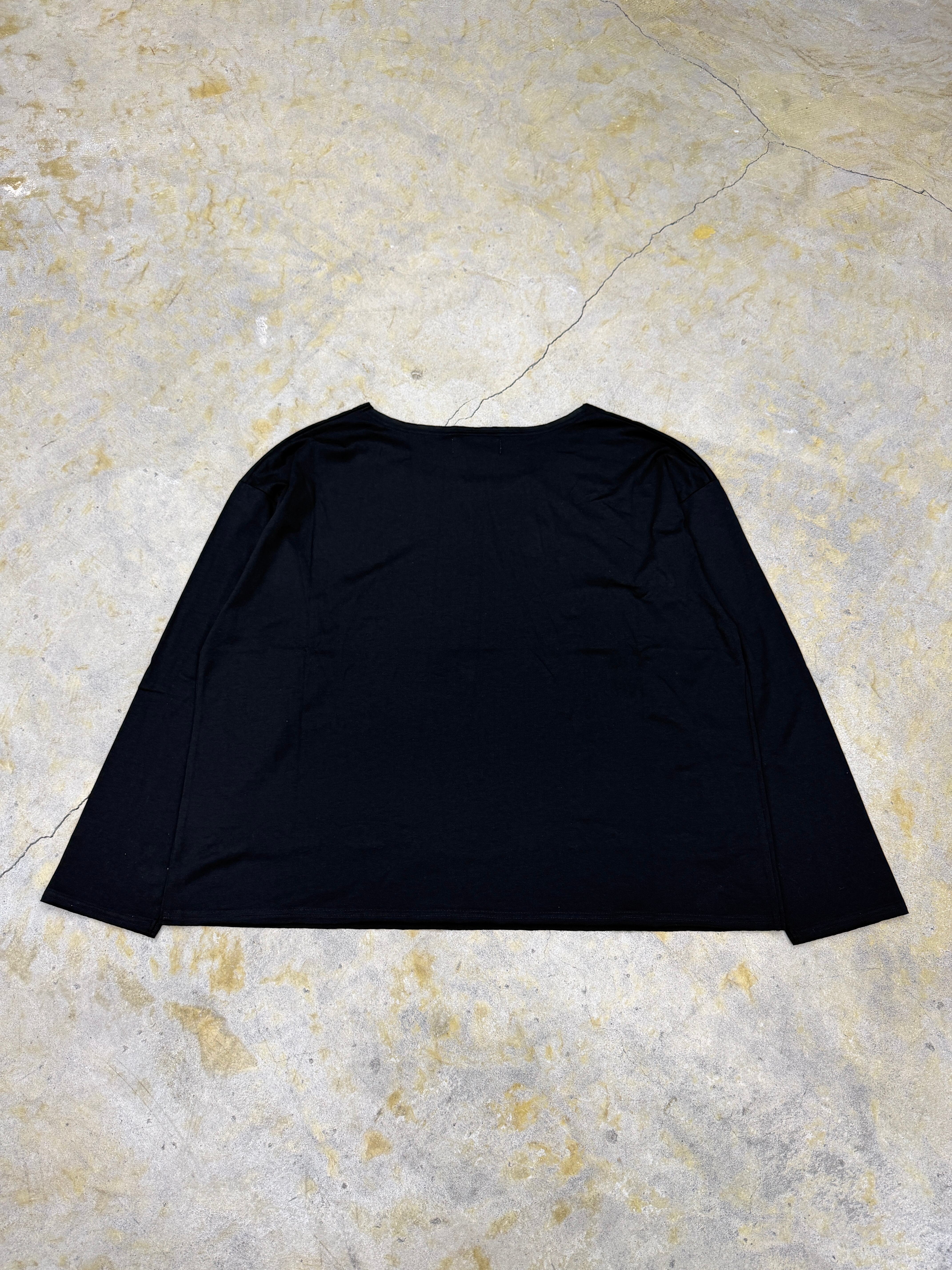 DAIRIKU | Waist Studs Wide-Neck Tee | Black | HOWDAY