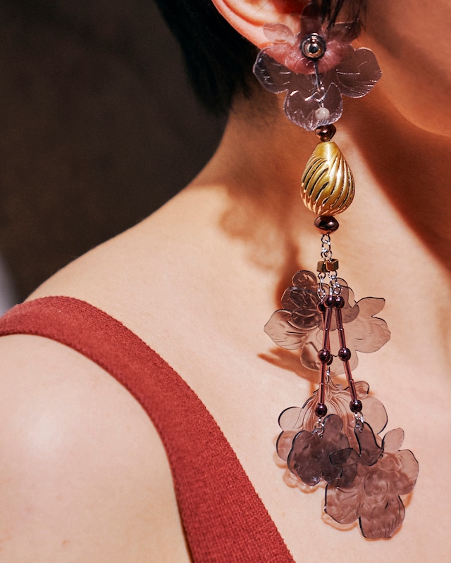 405-01 drop・col. charcoal  /  orchid & vintage beads earrings