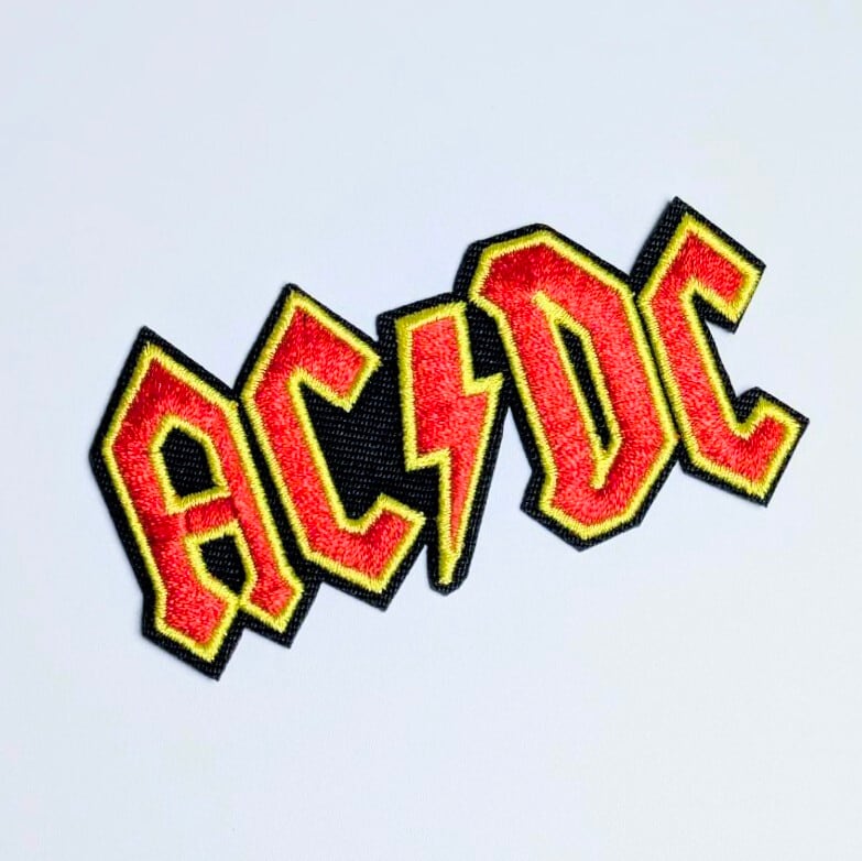 送料無料! ★刺繍アイロンワッペン★ 【 ACDC / エーシーディーシー 】 〚アメリカン雑貨 アメトイ〛