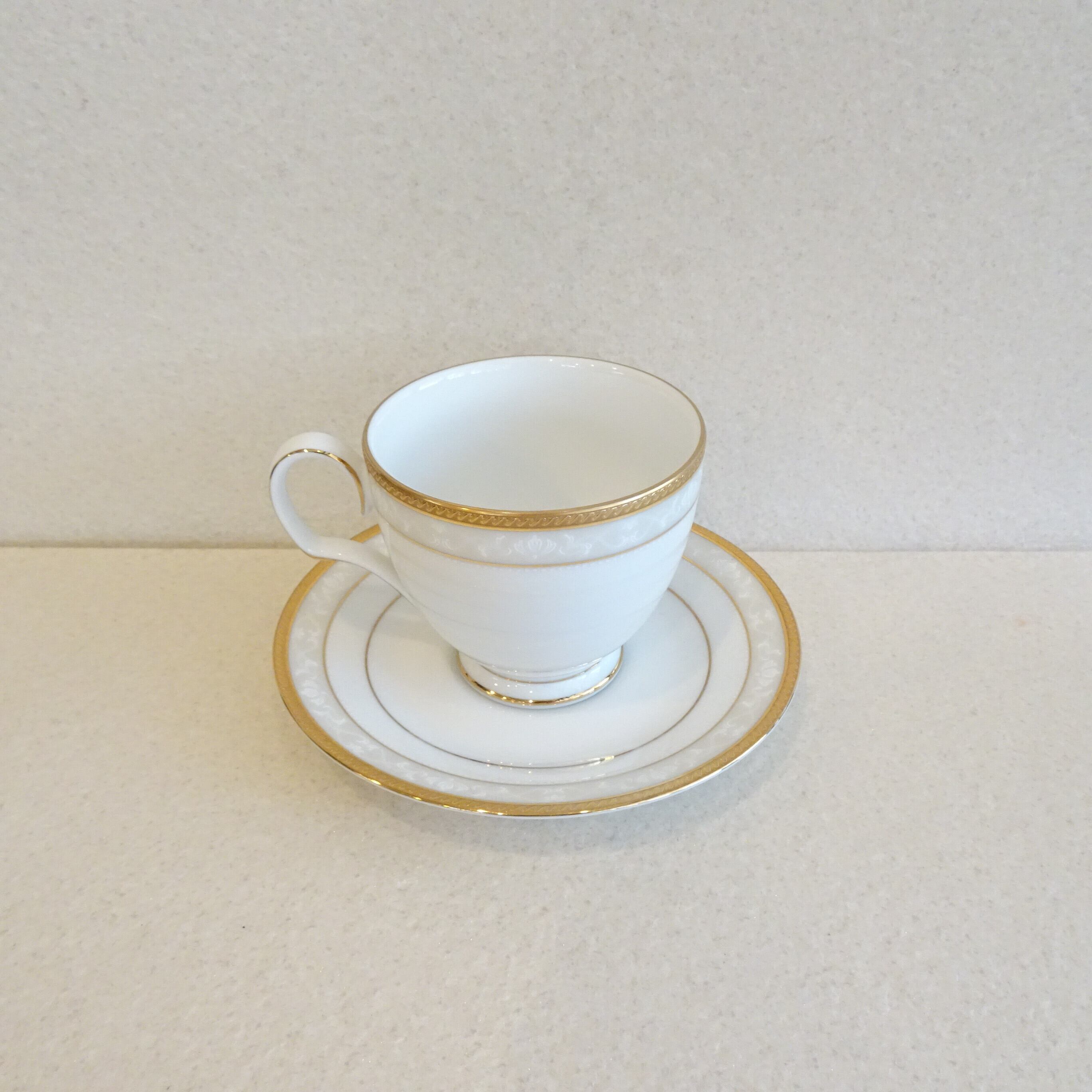 ノリタケ 上品なゴールドラインのカップ＆ソーサー | 純喫茶家具の村田商會