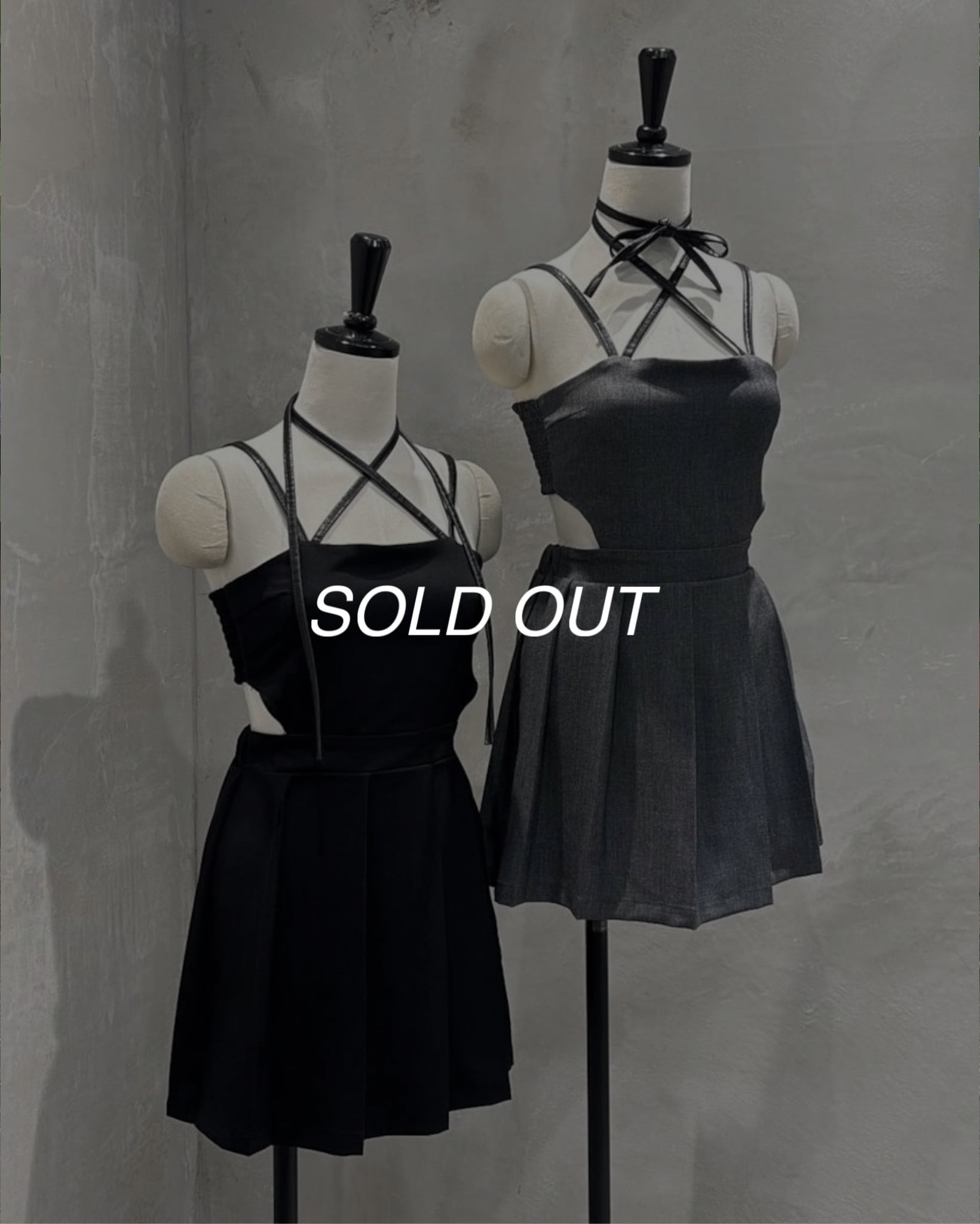 プリーツエプロンミニドレス | BANK