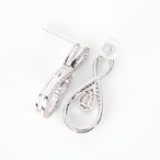 インフィニティ ダイヤモンド ピアス K18 / 1.000ct