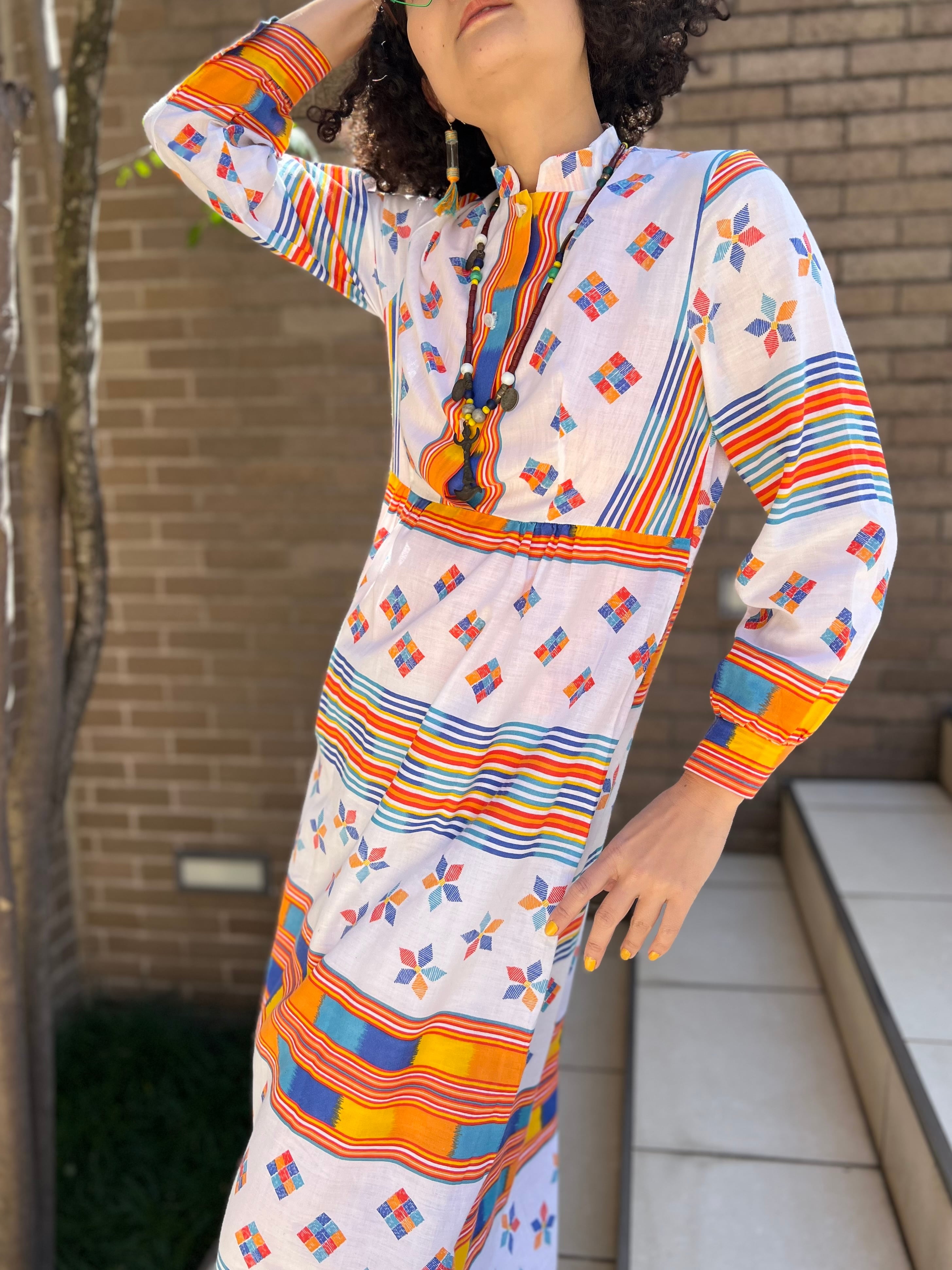 60s-70s white × multicolor cotton maxi dress ( ヴィンテージ 60s-70s white × multicolor cotton maxi dress ( ヴィンテージ