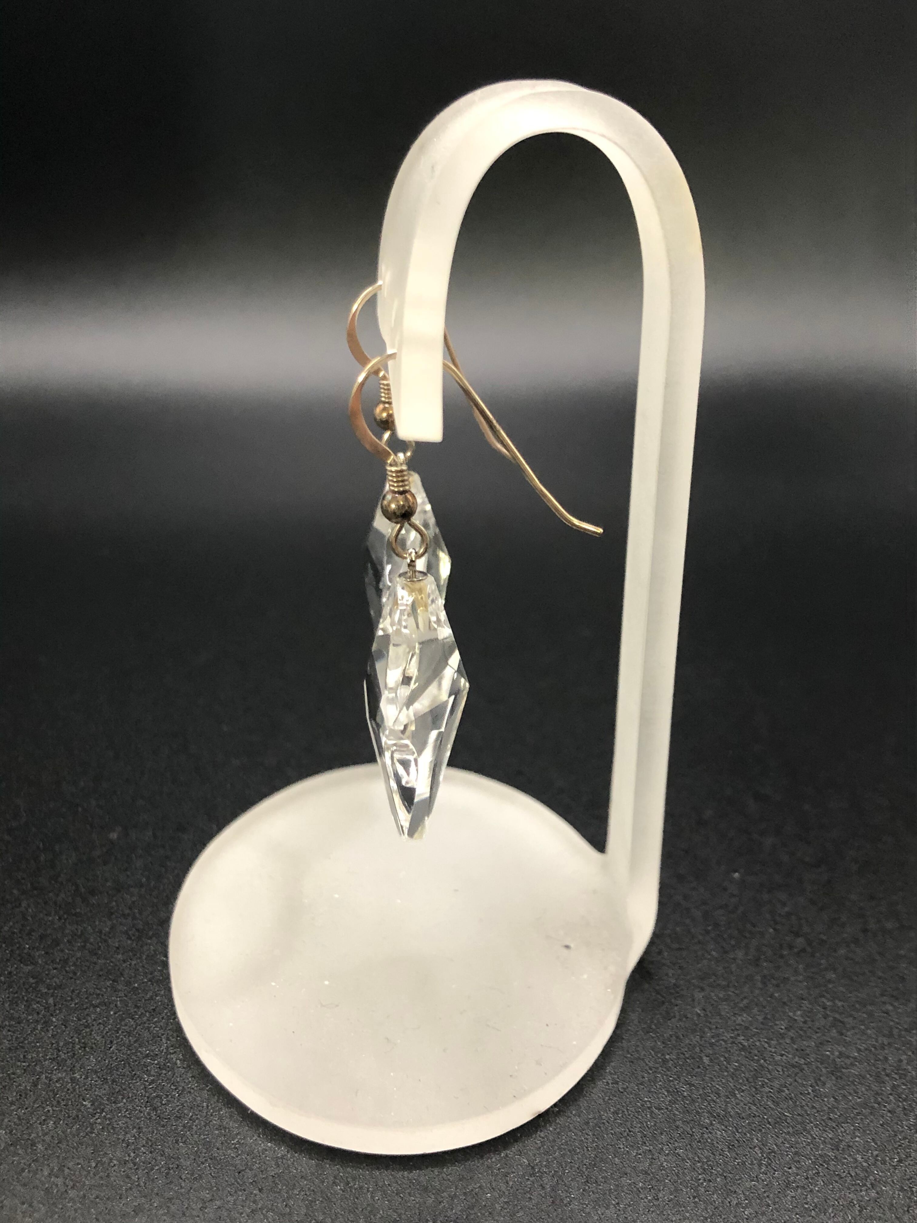 水晶クリオネカットピアス | PAY ID