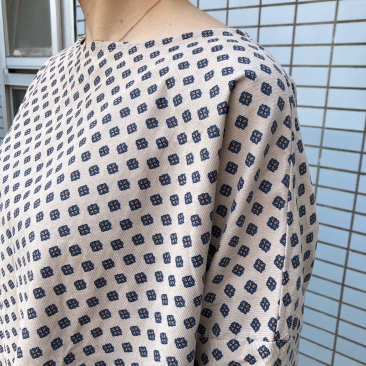 ICHI（イチ）　小紋柄ブラウス　ベージュ