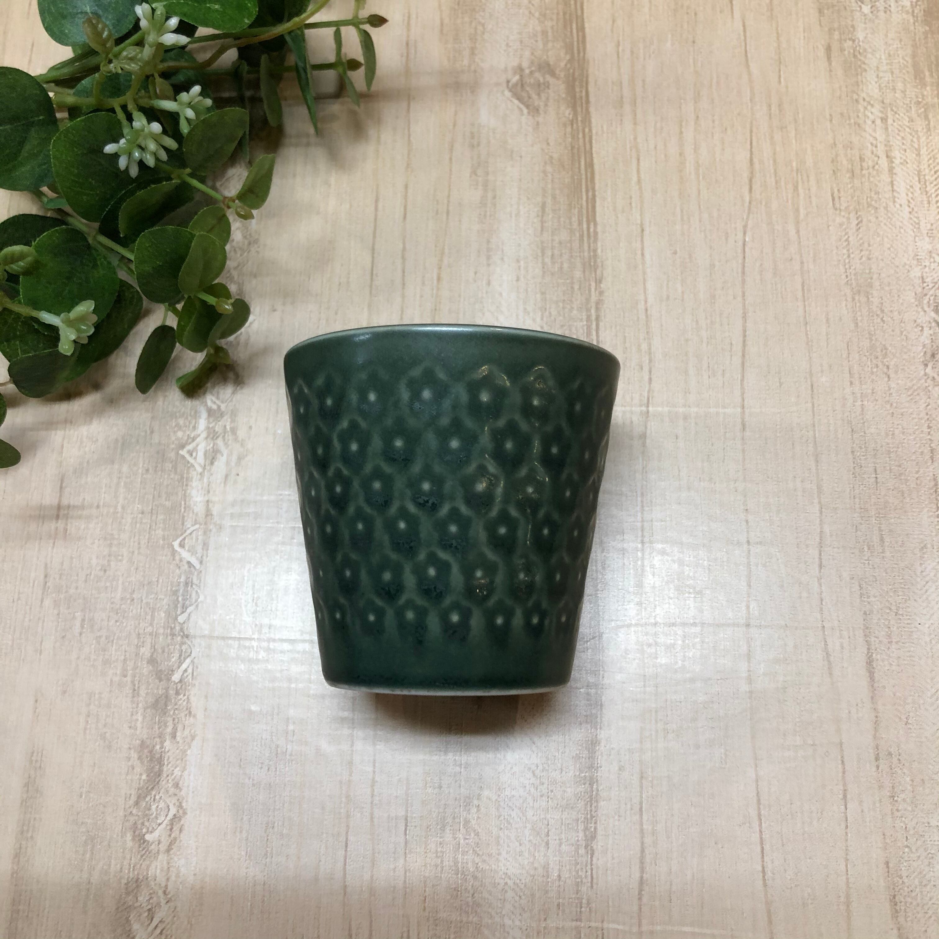 印花型カップ「グリーンマット」