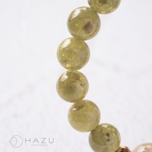 自信みなぎる大玉ガーネット［ガーネット／ツァボライト／水晶］