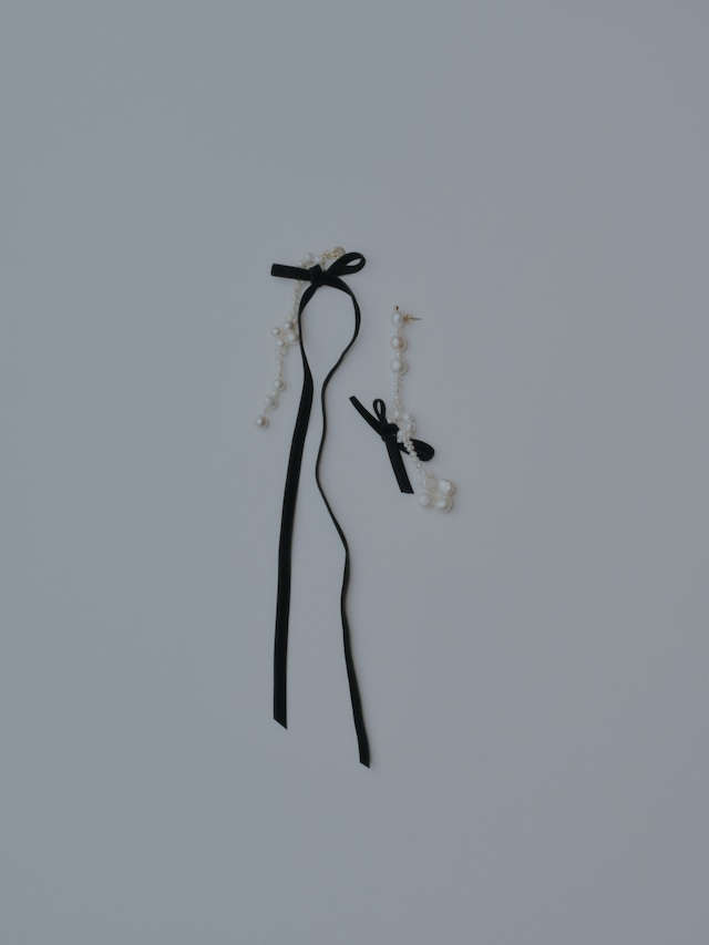velvet ribbon pearl cord earring black