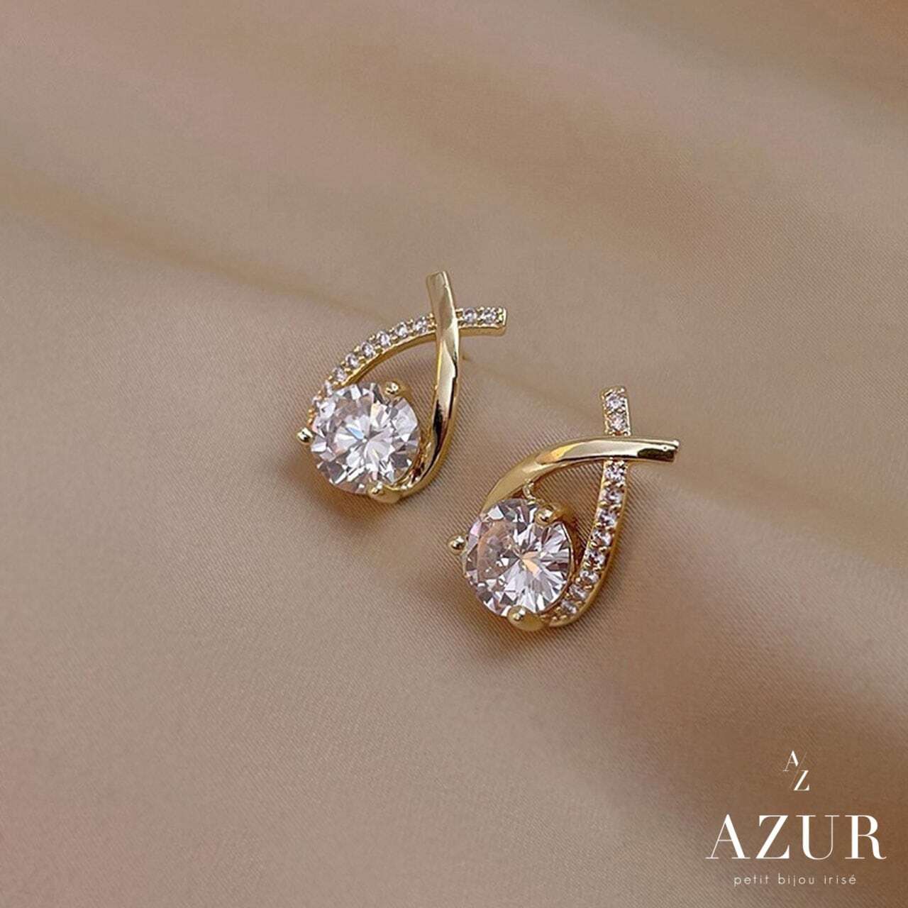 ジルコニアクロスラインピアス | AZUR Tokyo(アズールトーキョー) ジルコニアクロスラインピアス | AZUR Tokyo(アズールトーキョー)