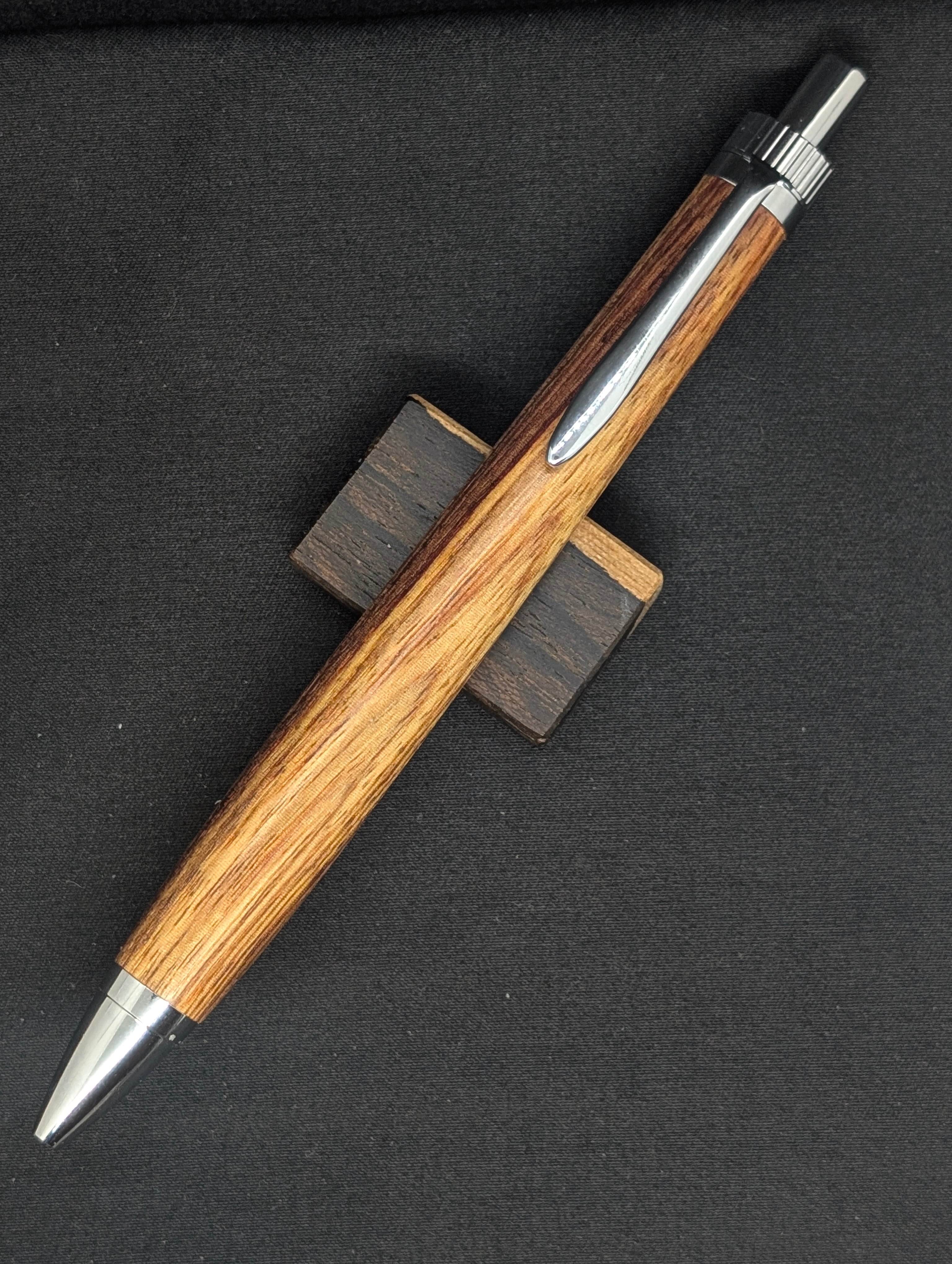 レッドカナリーKATO202BP | 工房雨魚 Wood Craft Amago
