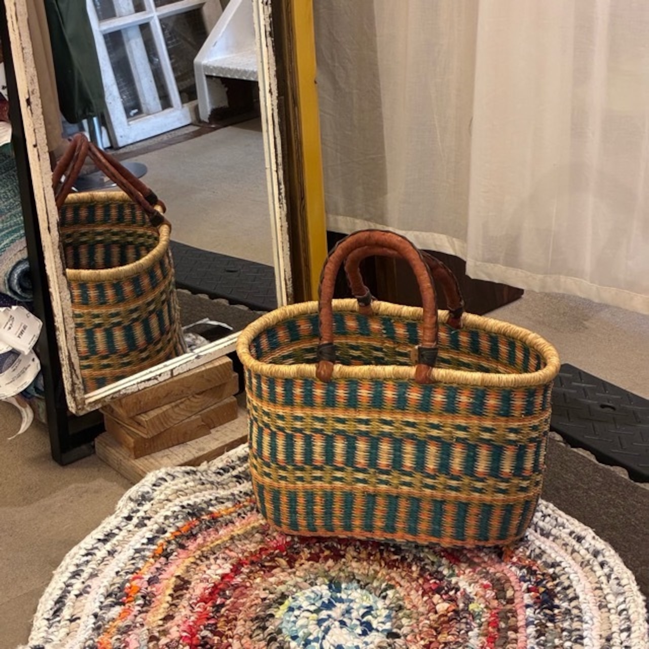 Burkina Faso Bolga Basket Oval　ブルキナファソ　ボルガバスケット　オーバル　アフリカ　カゴ　籠　ワンハンドル　インテリア収納　1点もの　グルスィバスケット　ブルキナバスケット