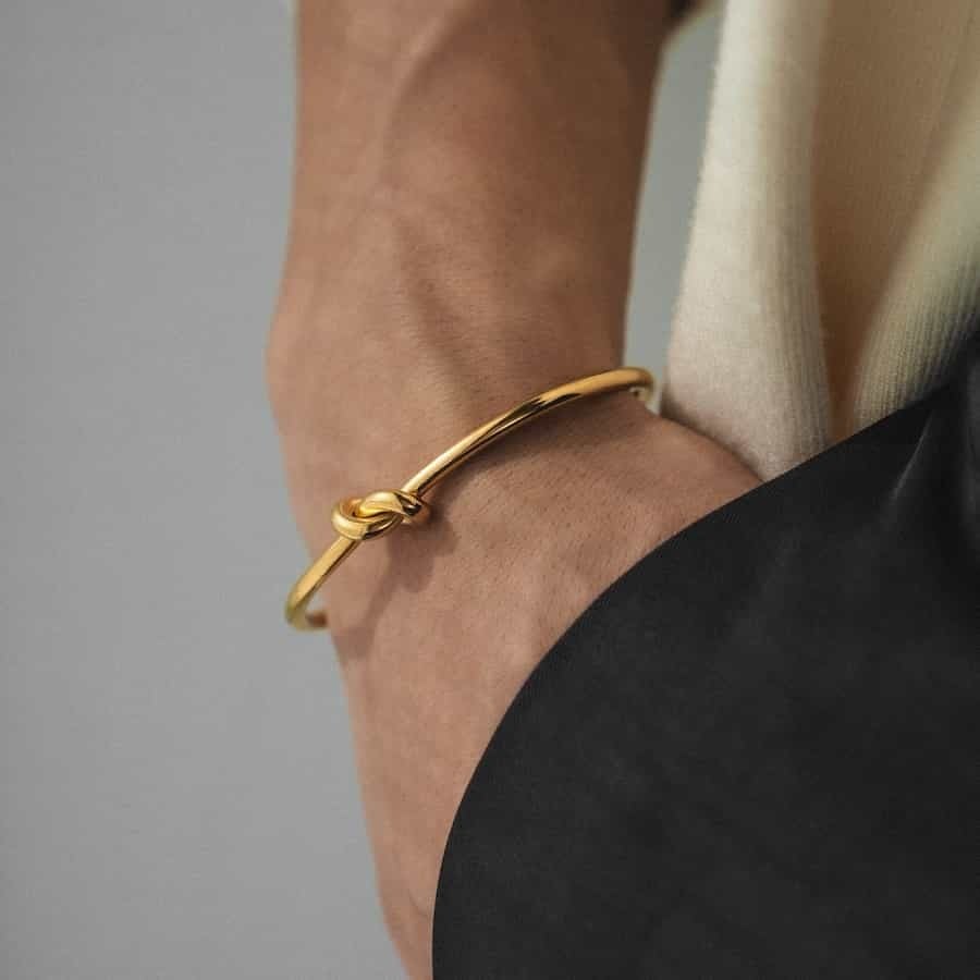 knot bangle (gold) #b24 | garcia